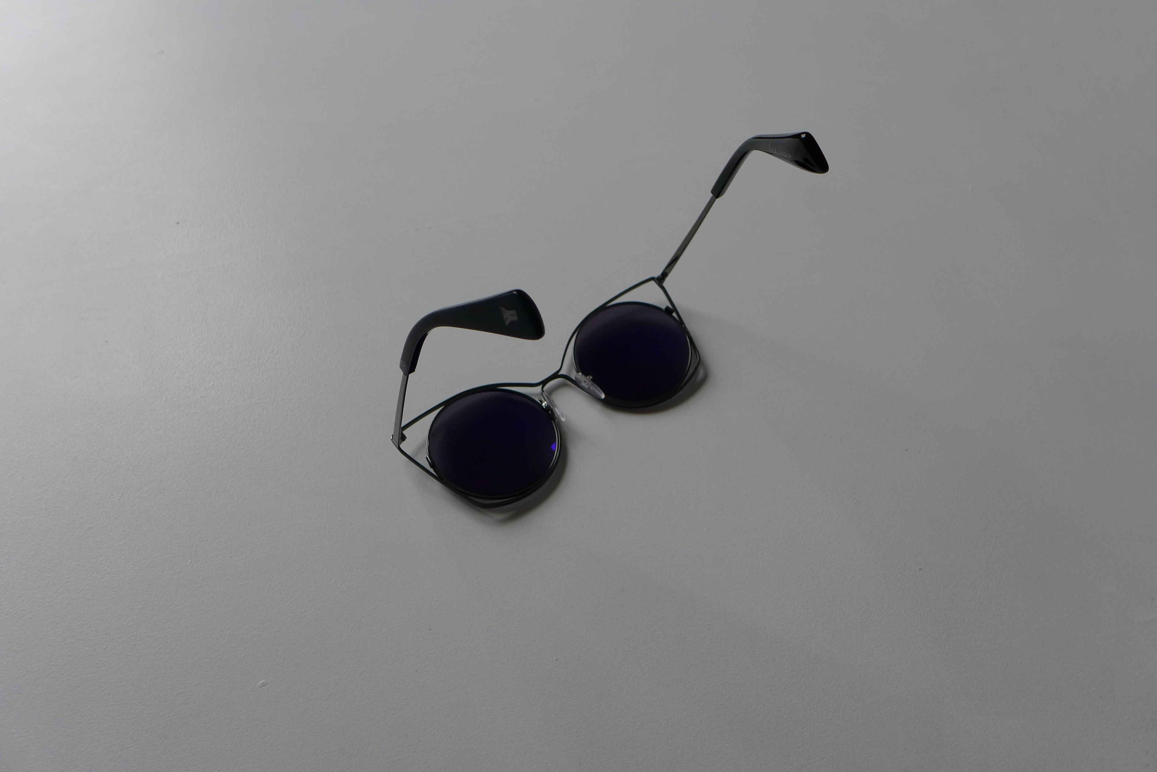 Yohji Yamamoto Yohji Yamamoto YY7007 Cat-Eye Sunglasses - Black Size ONE SIZE - 5 Thumbnail