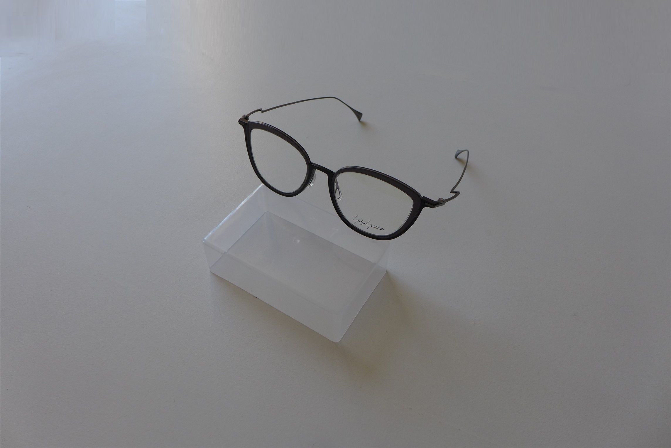 Yohji Yamamoto Yohji Yamamoto YY1041 Optical Glasses -- Black & Gunmetal Size ONE SIZE - 6 Thumbnail