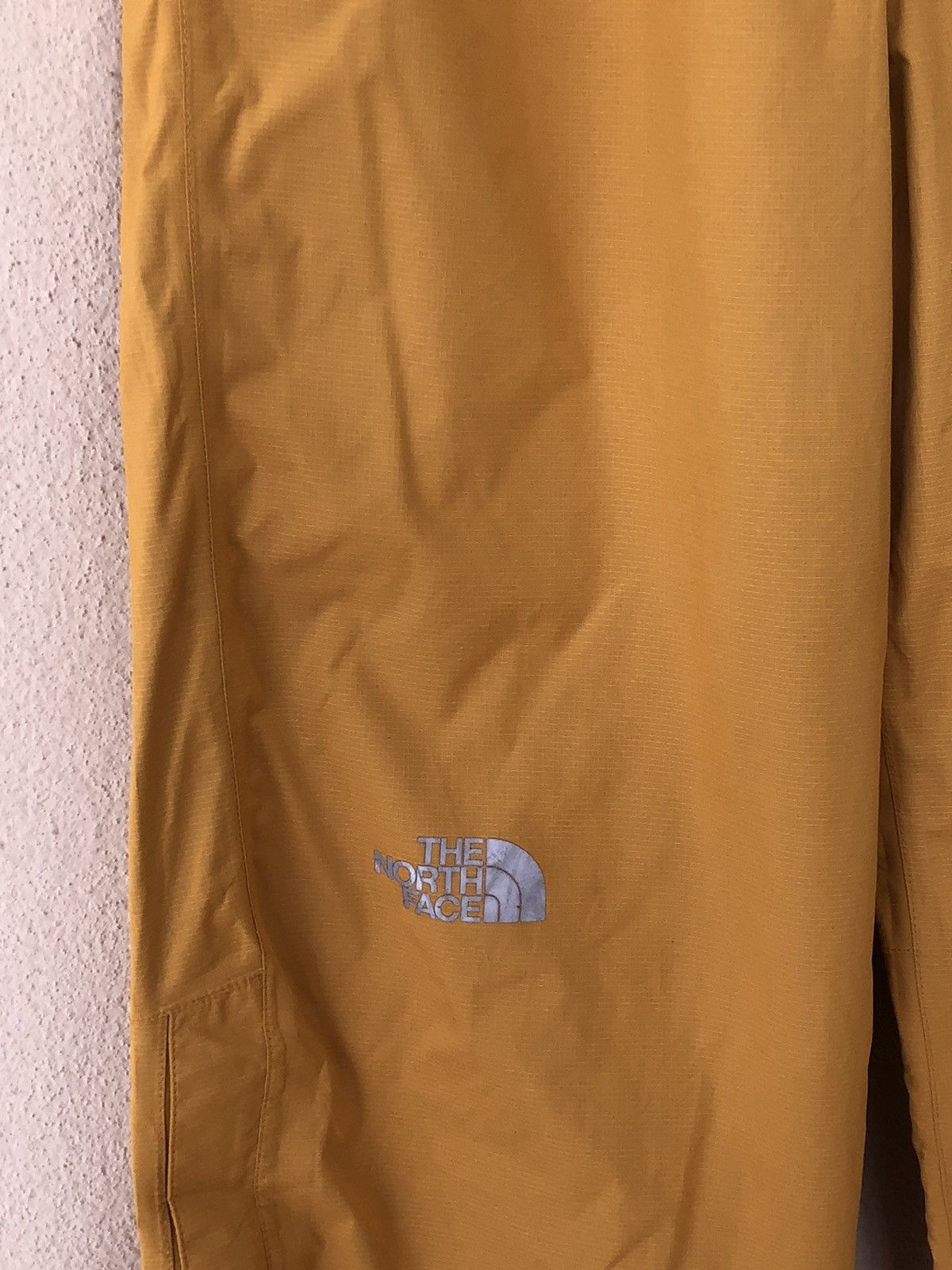 The North Face The North Face Yellow Track Pant Size M Size US 32 / EU 48 - 9 Thumbnail