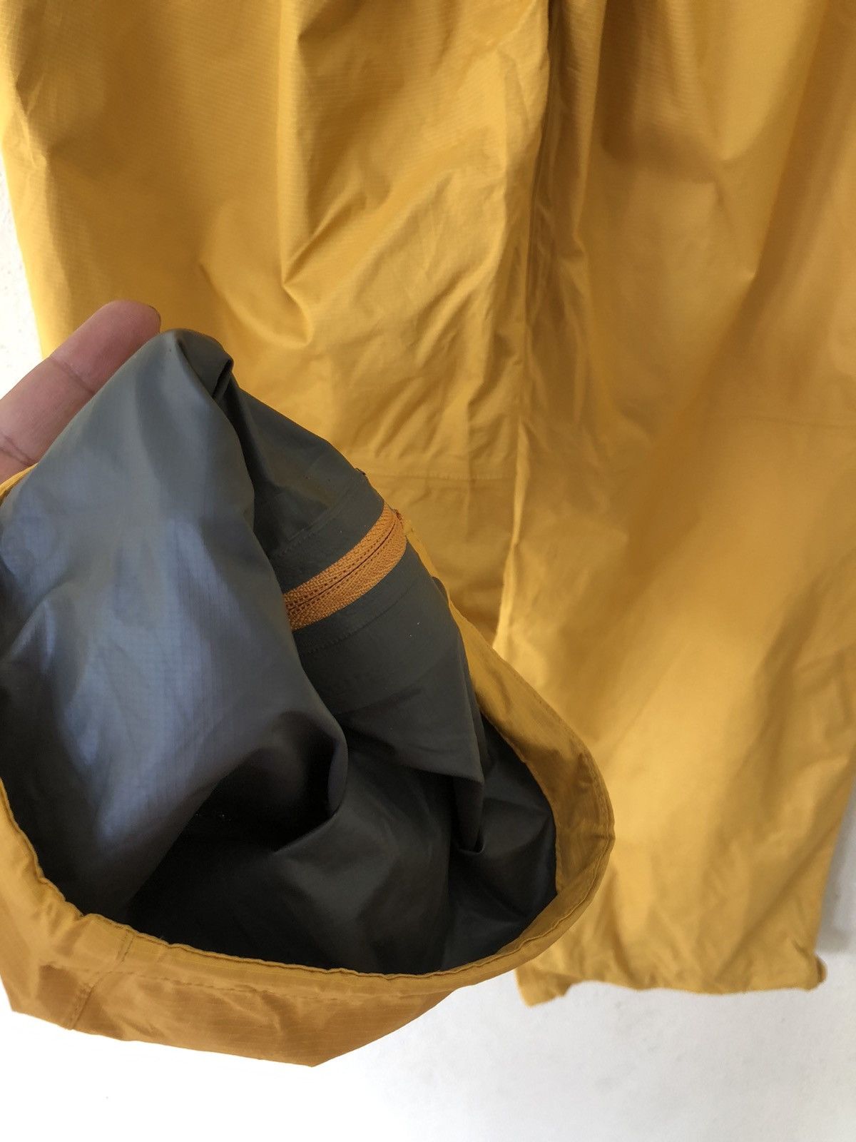 The North Face The North Face Yellow Track Pant Size M Size US 32 / EU 48 - 11 Thumbnail
