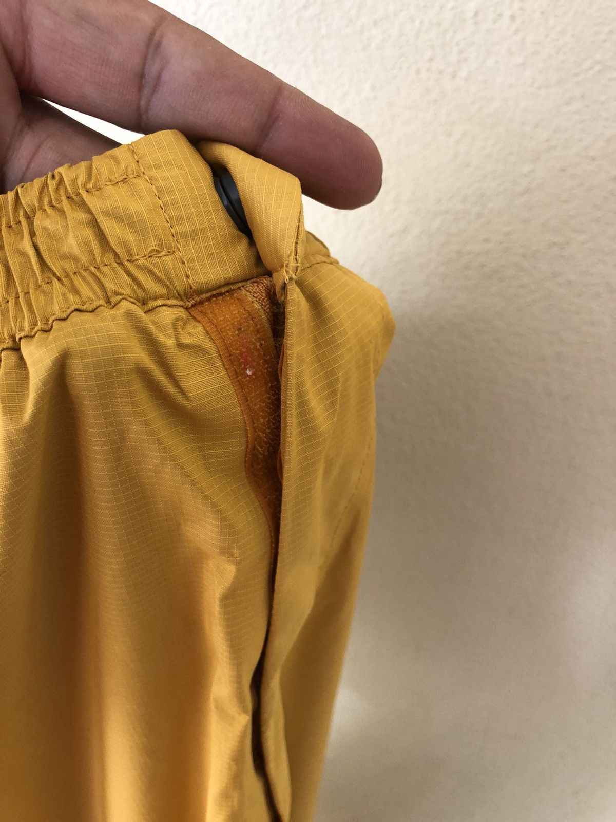 The North Face The North Face Yellow Track Pant Size M Size US 32 / EU 48 - 14 Thumbnail