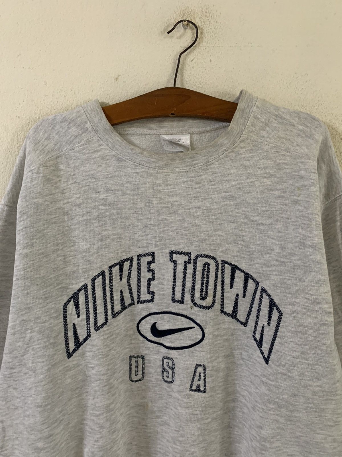 Nike Vintage Nike Town Sweatshirt Size US M / EU 48-50 / 2 - 4 Thumbnail