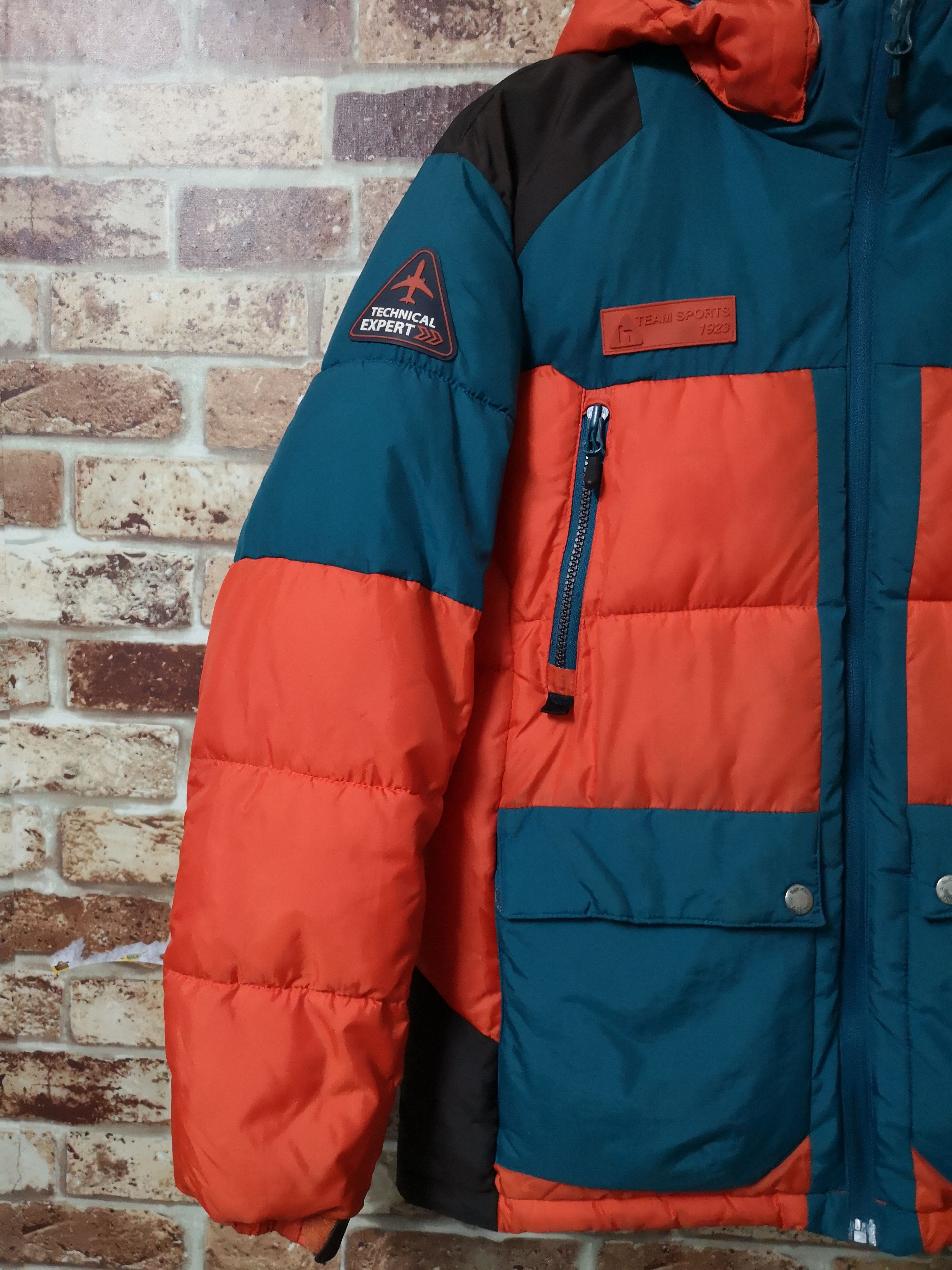 Hummel × Sports Specialties HUMMEL PUFFER / GOOD FOR HIKING Size US M / EU 48-50 / 2 - 6 Thumbnail