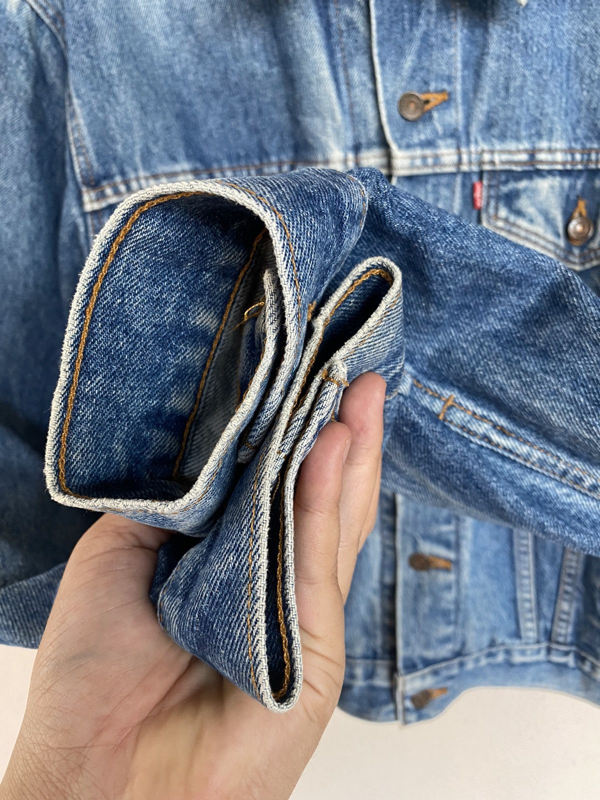 Levi's Vintage 90s Levis Faded Wash Trucker Jacket Denim Size US XL / EU 56 / 4 - 8 Thumbnail