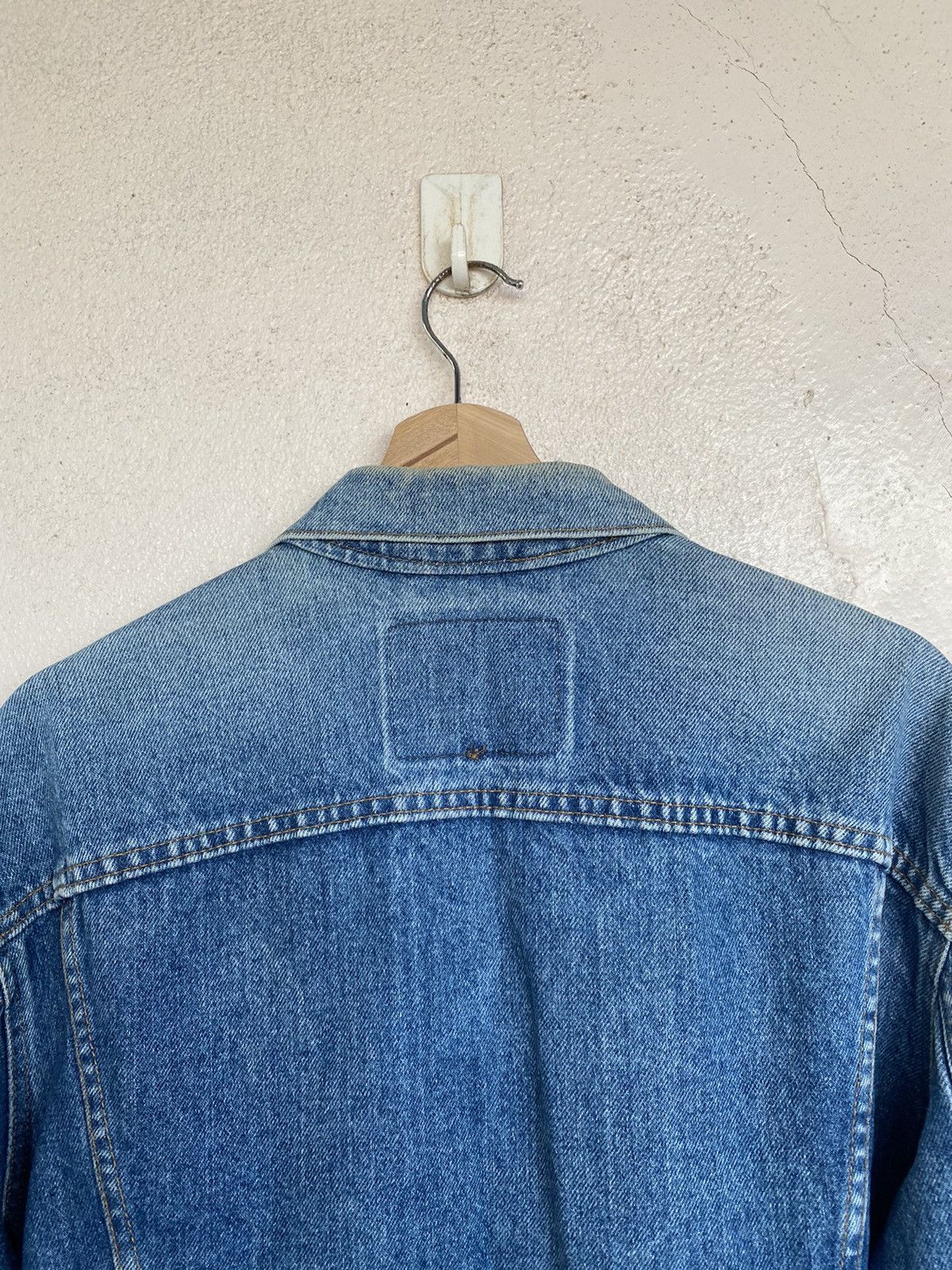 Levi's Vintage 90s Levis Faded Wash Trucker Jacket Denim Size US XL / EU 56 / 4 - 9 Thumbnail