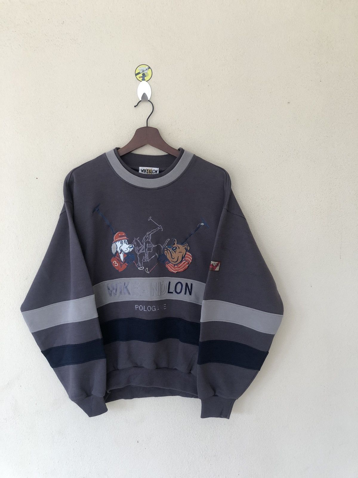 Japanese Brand × Vintage Vintage Wike&Lon International Embroidered Sweatshirt Size US L / EU 52-54 / 3 - 1 Thumbnail