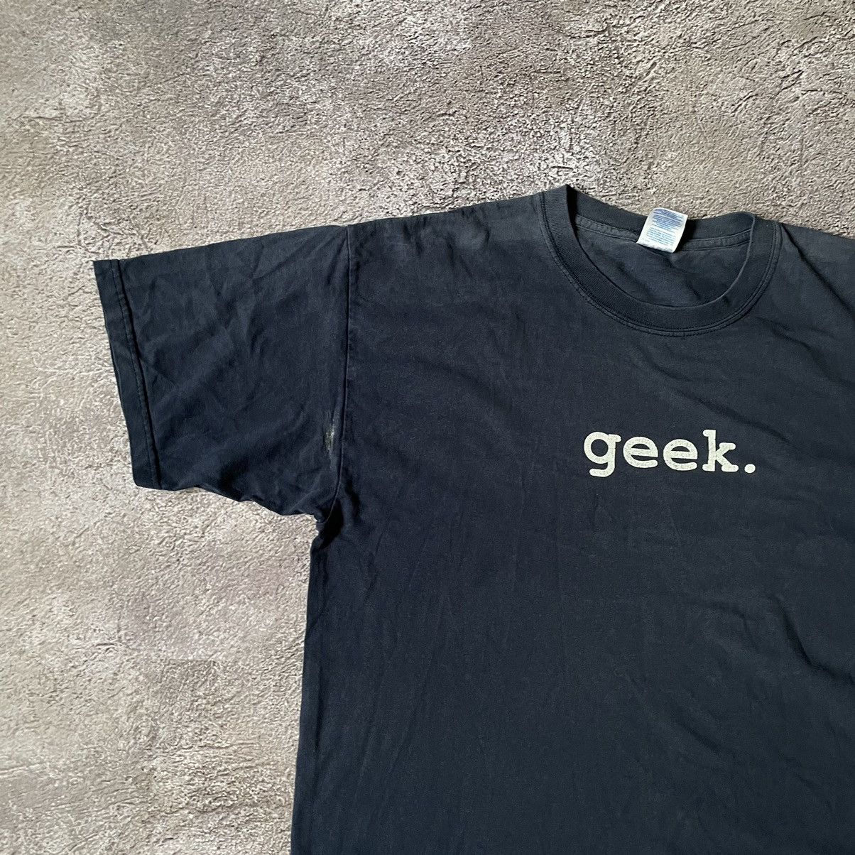 Vintage Vintage Y2K Geek Graphic Tee Sun Faded Streetwear Cropped XL Size US XL / EU 56 / 4 - 4 Thumbnail