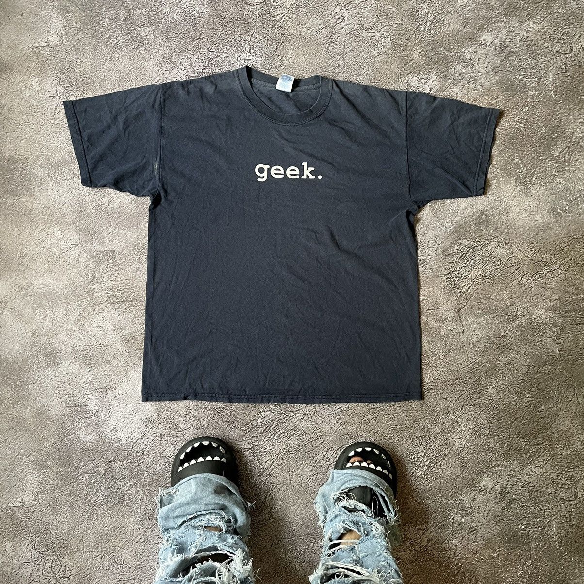 Vintage Vintage Y2K Geek Graphic Tee Sun Faded Streetwear Cropped XL Size US XL / EU 56 / 4 - 1 Thumbnail
