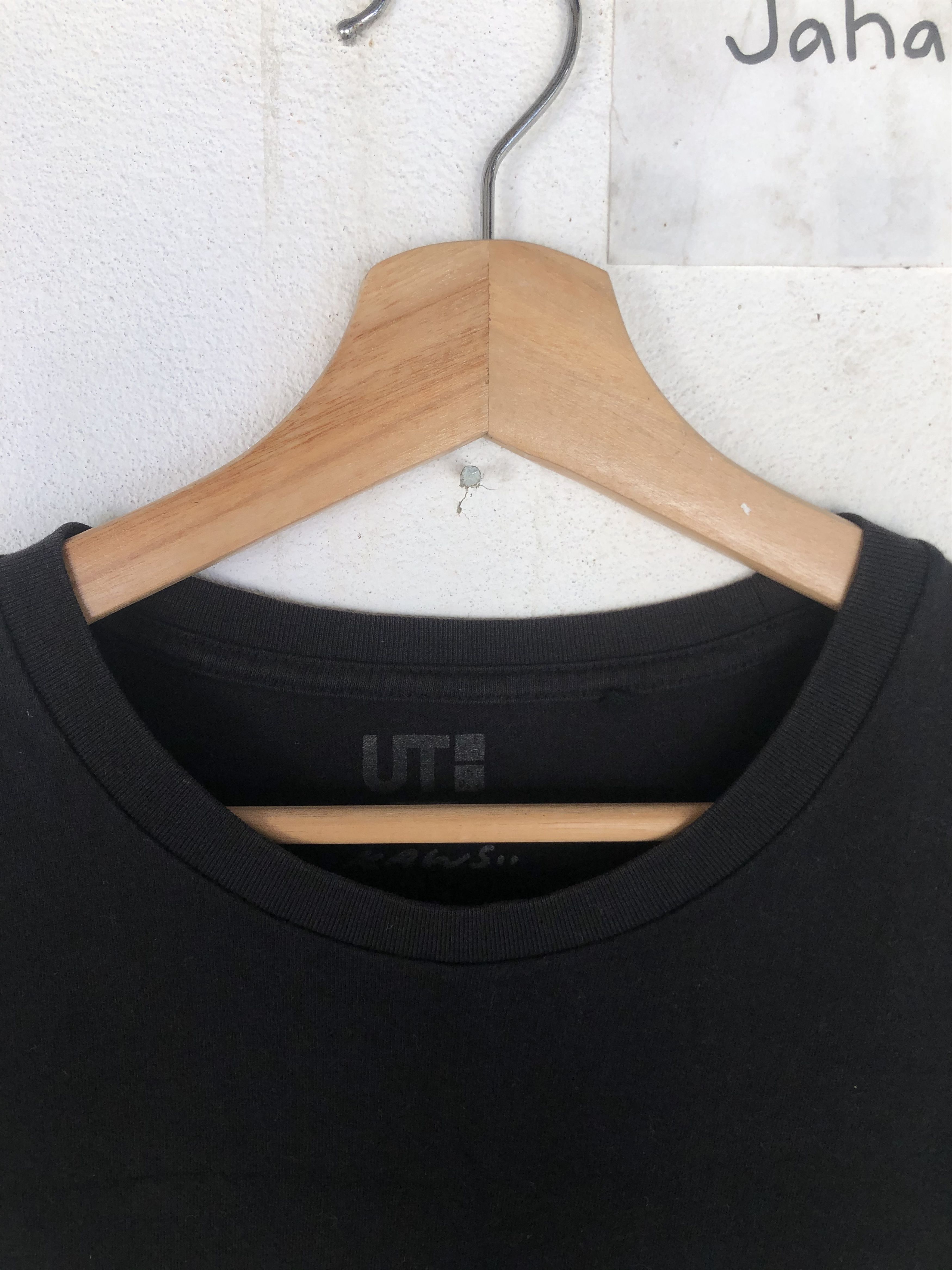 Kaws × Uniqlo Uniqlo X Kaws Tee Size US L / EU 52-54 / 3 - 2 Thumbnail