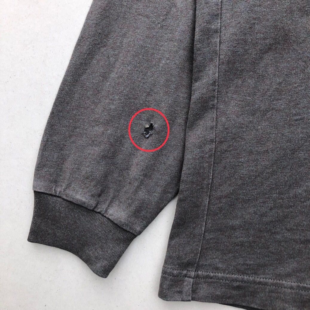 Undercover × Uniqlo 🔥Accept Binding Offer🔥 Undercover Uniqlo Longsleeve Size US M / EU 48-50 / 2 - 5 Thumbnail