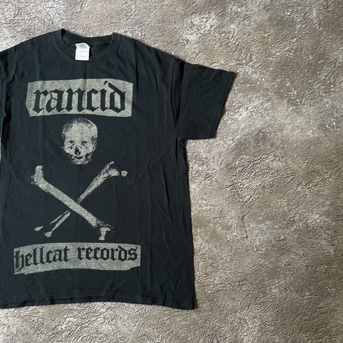 Vintage Vintage Y2K Rancid Hellcat Records Graphic Band Tee Black M Size US M / EU 48-50 / 2 - 3 Thumbnail