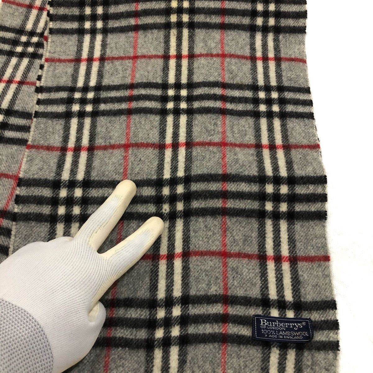 Burberry Vintage Burberrys London 100%Lambswool Scarf/ Muffler Size ONE SIZE - 12 Thumbnail