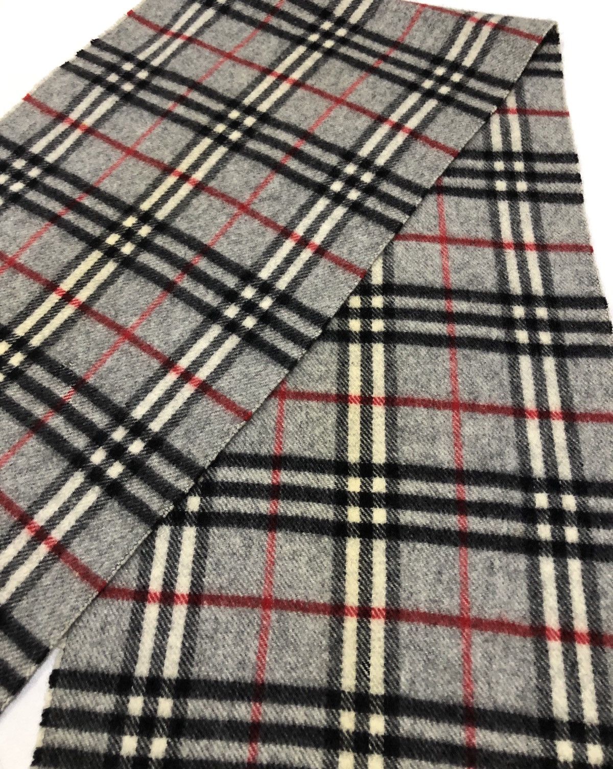 Burberry Vintage Burberrys London 100%Lambswool Scarf/ Muffler Size ONE SIZE - 5 Thumbnail