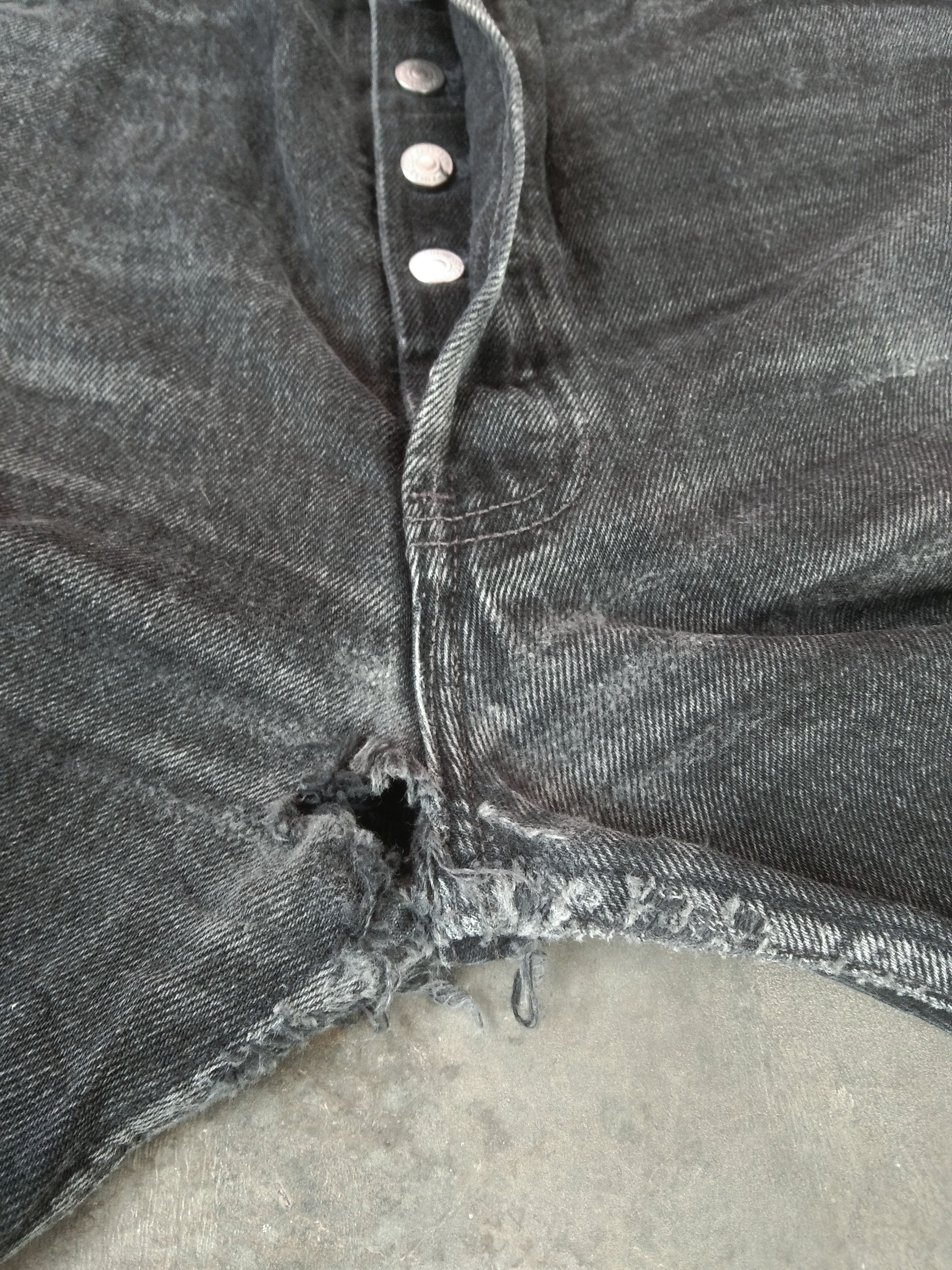 Levi's 90s Vintage Levi's 501 Made In USA Distressed Jeans 38x32 Size US 38 / EU 54 - 7 Thumbnail