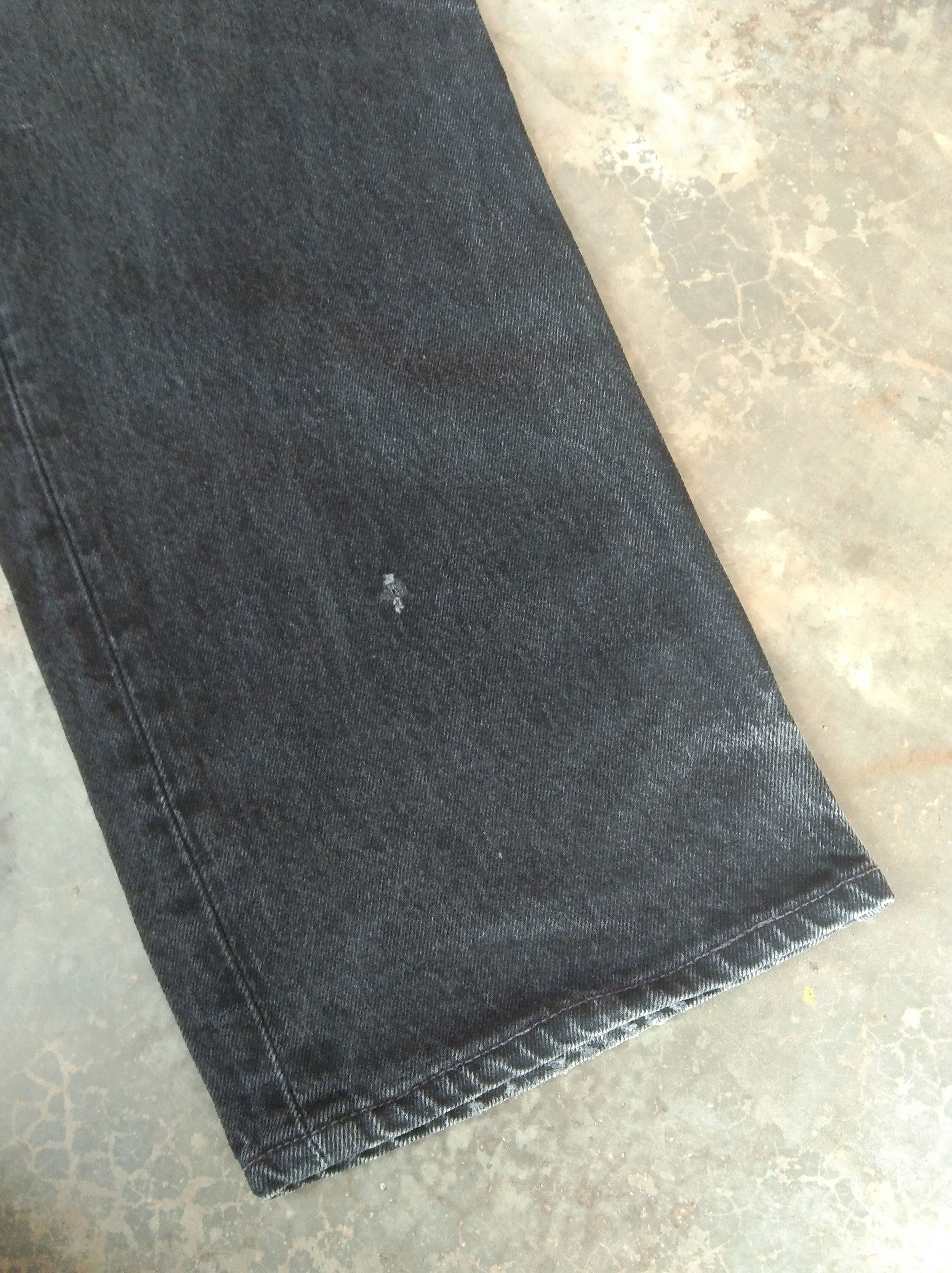 Levi's 90s Vintage Levi's 501 Made In USA Distressed Jeans 38x32 Size US 38 / EU 54 - 8 Thumbnail