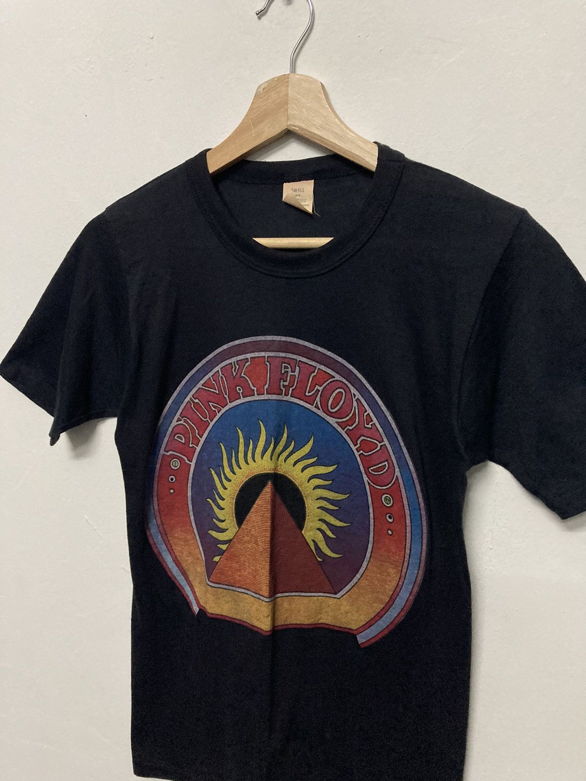 Pink Floyd Vintage 70s Pink Floyd Made in USA Very Rare T-Shirt Size US S / EU 44-46 / 1 - 4 Thumbnail