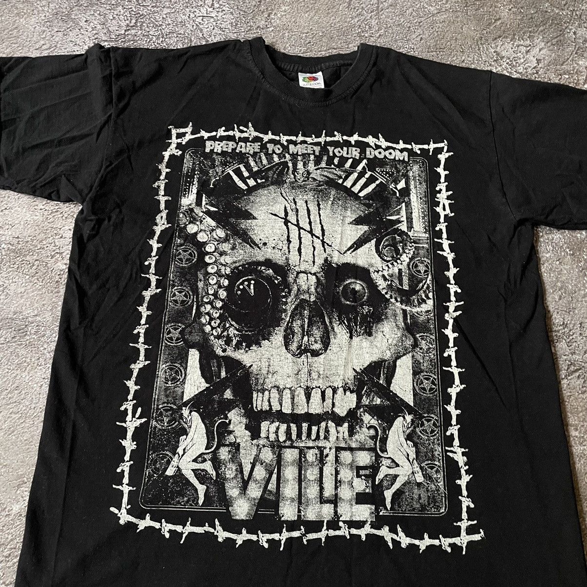 Vintage Vintage Y2K Skeleton Graphic Tee Horror Punk Streetwear M Size US M / EU 48-50 / 2 - 5 Thumbnail