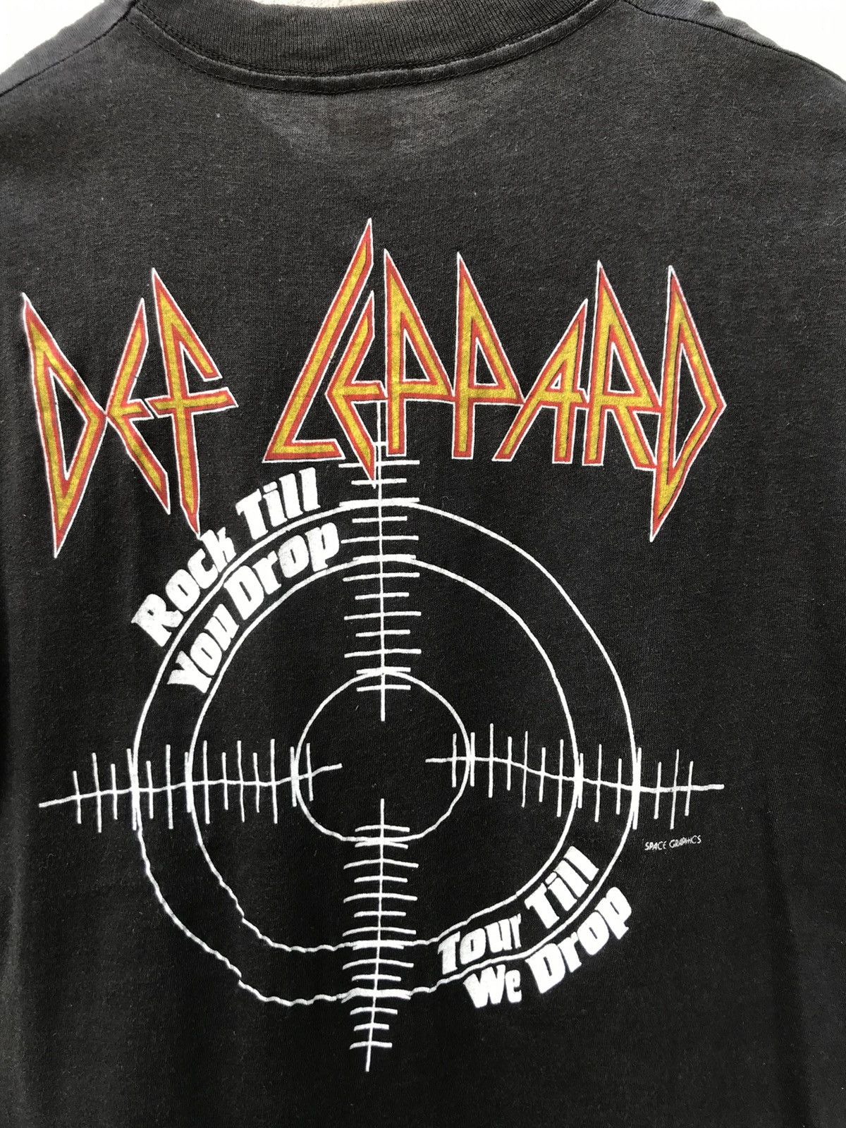 Def Leppard Vintage Rare OG 80s Def Leppard Pyromania Tour Screen Star Size US M / EU 48-50 / 2 - 7 Thumbnail