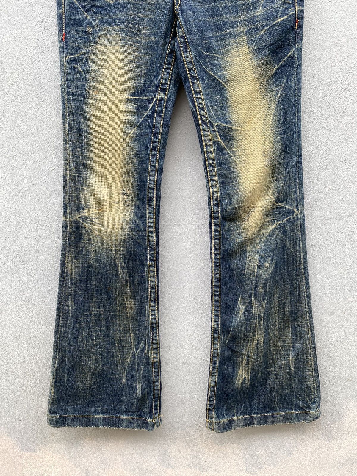 Beauty Beast 💥RARE💥LOLITA Jeans Exotic Garment Mudwash Flare Denim Size US 28 / EU 44 - 9 Thumbnail