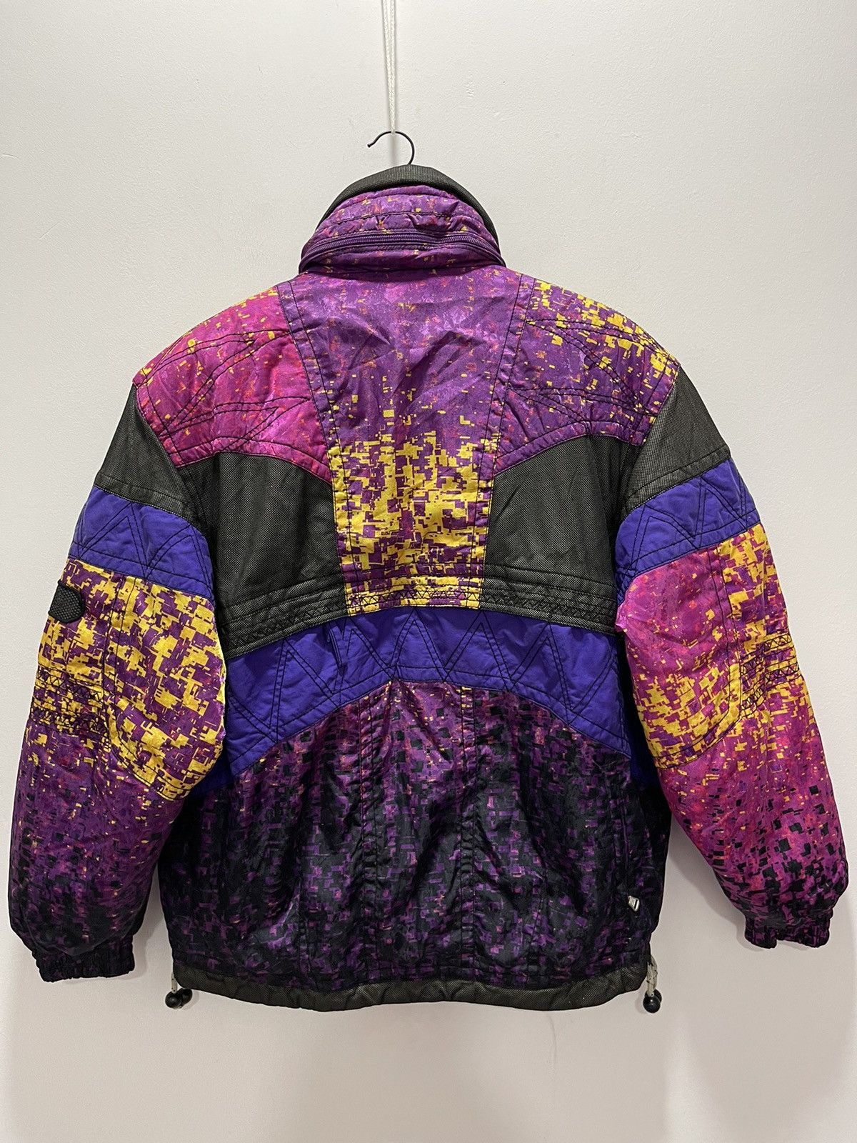 Salomon VINTAGE SALOMON MULTICOLOUR UNISEX SKI JACKET Size US L / EU 52-54 / 3 - 9 Thumbnail