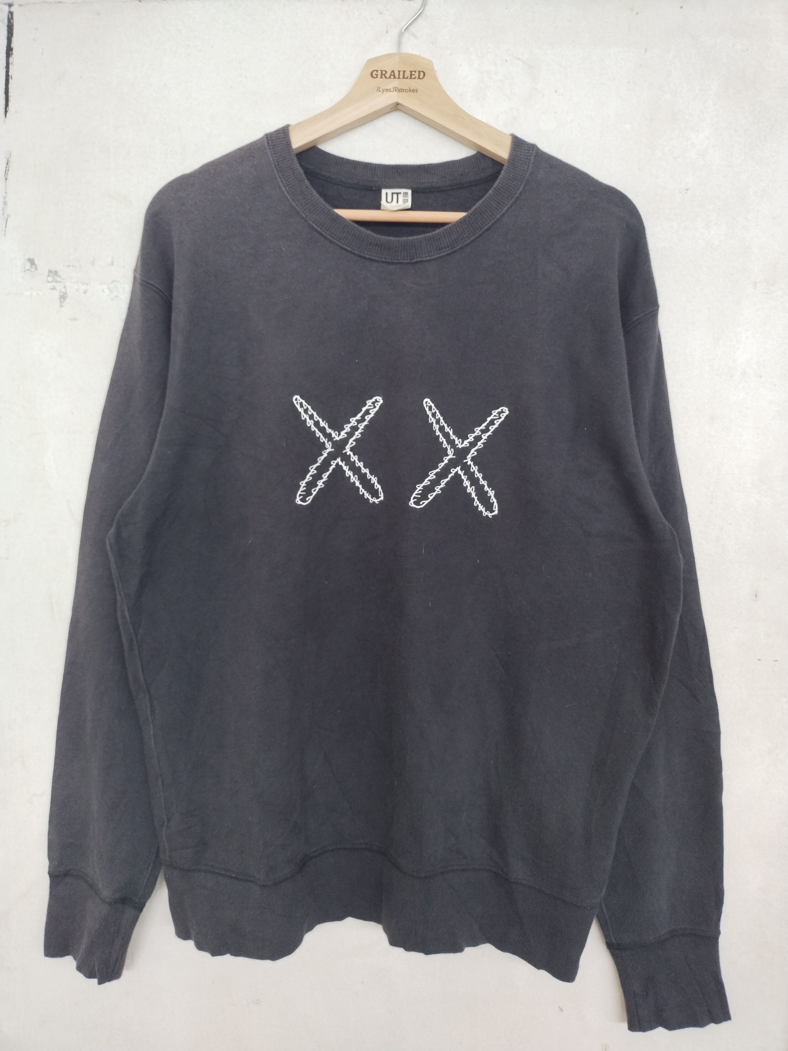 Cartoon Network × Kaws × Uniqlo VTG Kaws X Sesame Street Sweatshirt Size US L / EU 52-54 / 3 - 1 Thumbnail