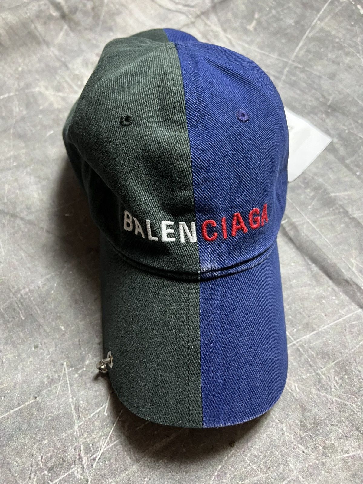 Balenciaga Balenciaga Split Pierced Hat Size ONE SIZE - 1 Thumbnail