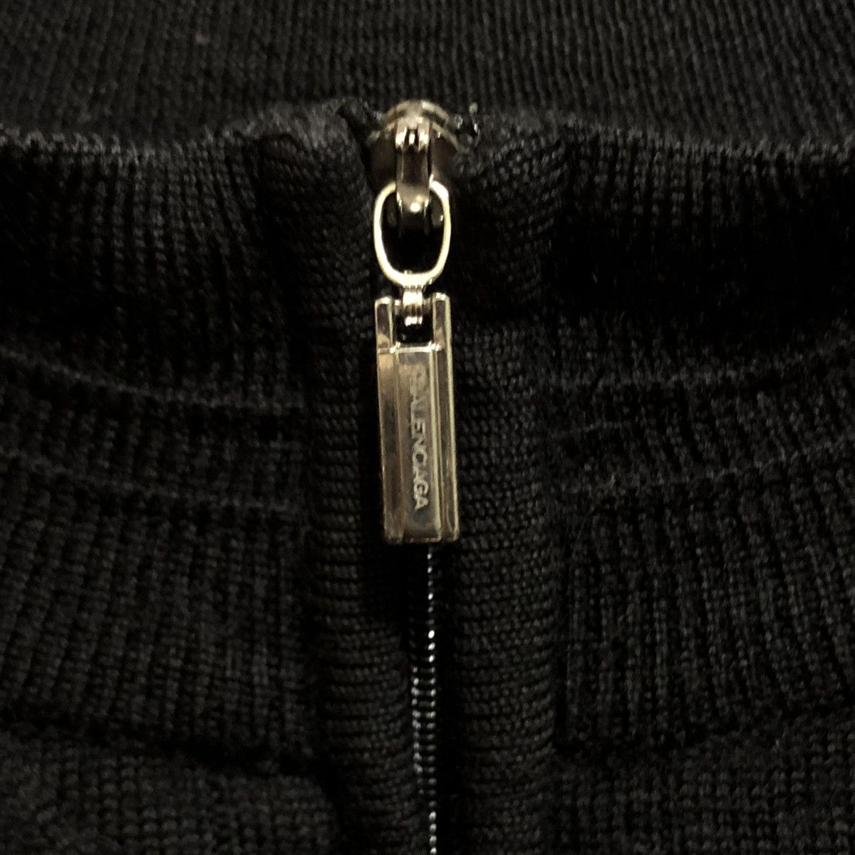 Balenciaga × Vintage Authentic Vintage Balenciaga Knitwear Half Zipper Size US L / EU 52-54 / 3 - 6 Thumbnail