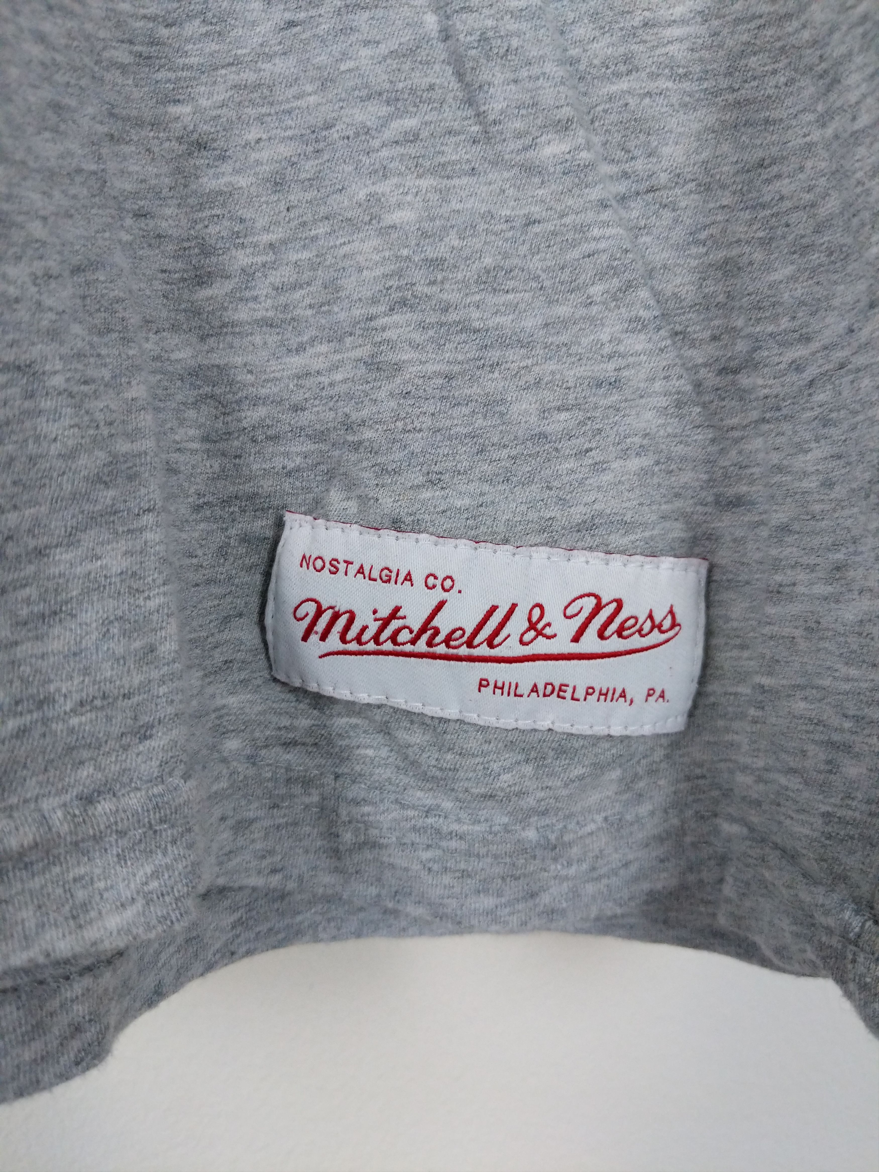 Mitchell & Ness × NBA Toronto Raptors Mitchell & Ness Raglan Tee Size US L / EU 52-54 / 3 - 5 Thumbnail