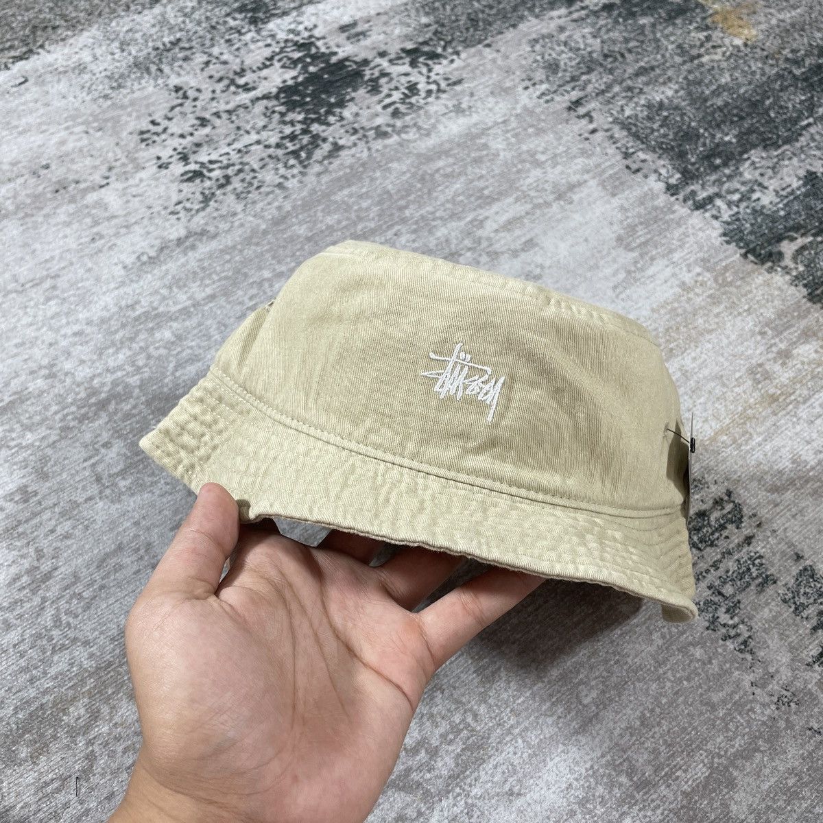 WASHED STUSSY BASIC BUCKET HAT // L XL