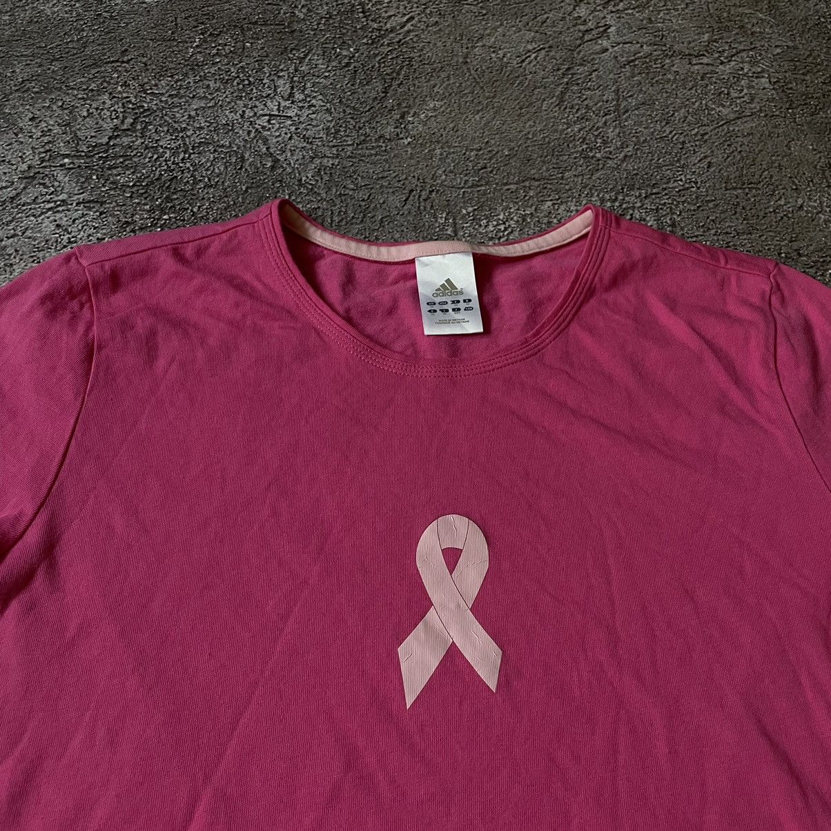 Vintage Y2K Pink Ribbon Graphic Tee Streetwear Awareness Worn In M Size US M / EU 48-50 / 2 - 5 Thumbnail