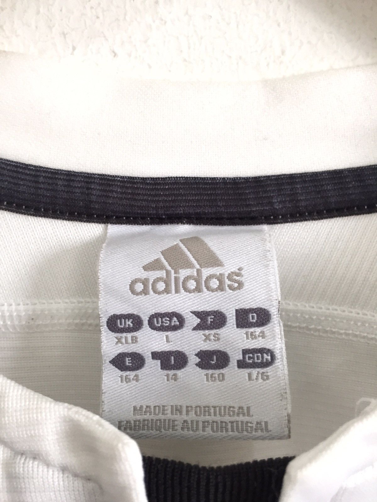 Adidas Iconic Real Madrid Home Kit Jersey Size US S / EU 44-46 / 1 - 5 Thumbnail