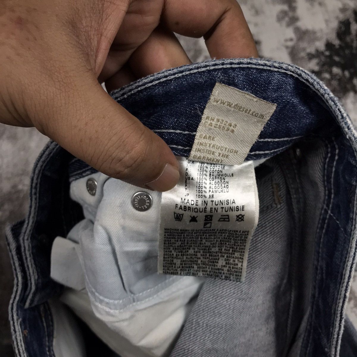 Diesel Vintage Diesel Viker Distressed Light Wash Denim Jeans Size US 34 / EU 50 - 14 Thumbnail