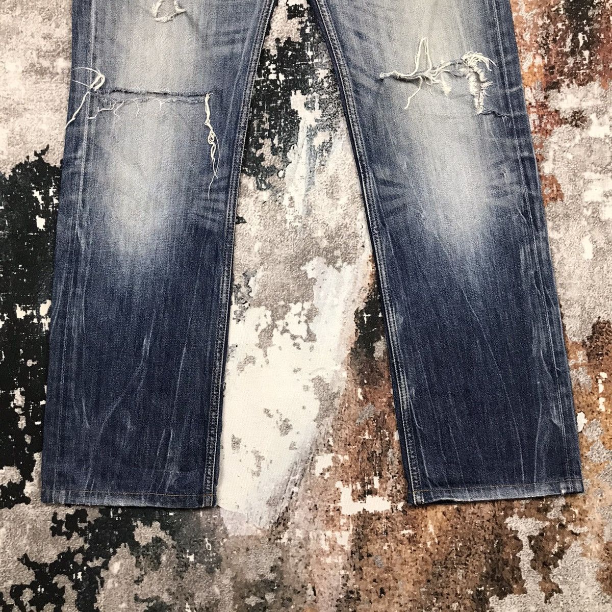 Diesel Vintage Diesel Viker Distressed Light Wash Denim Jeans Size US 34 / EU 50 - 7 Thumbnail