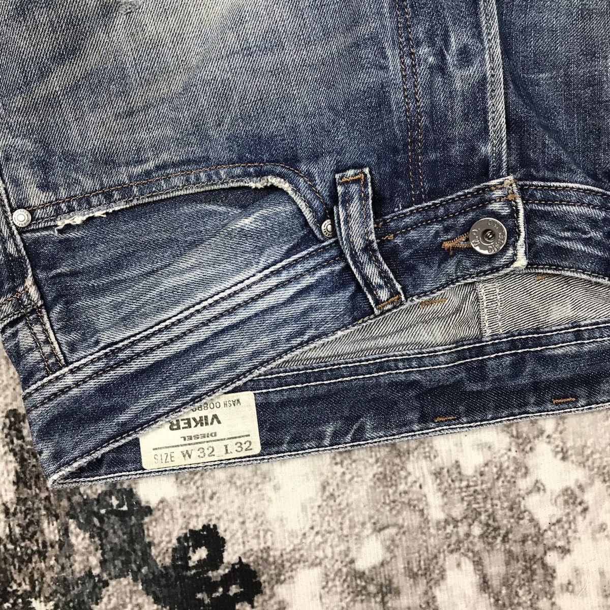 Diesel Vintage Diesel Viker Distressed Light Wash Denim Jeans Size US 34 / EU 50 - 5 Thumbnail