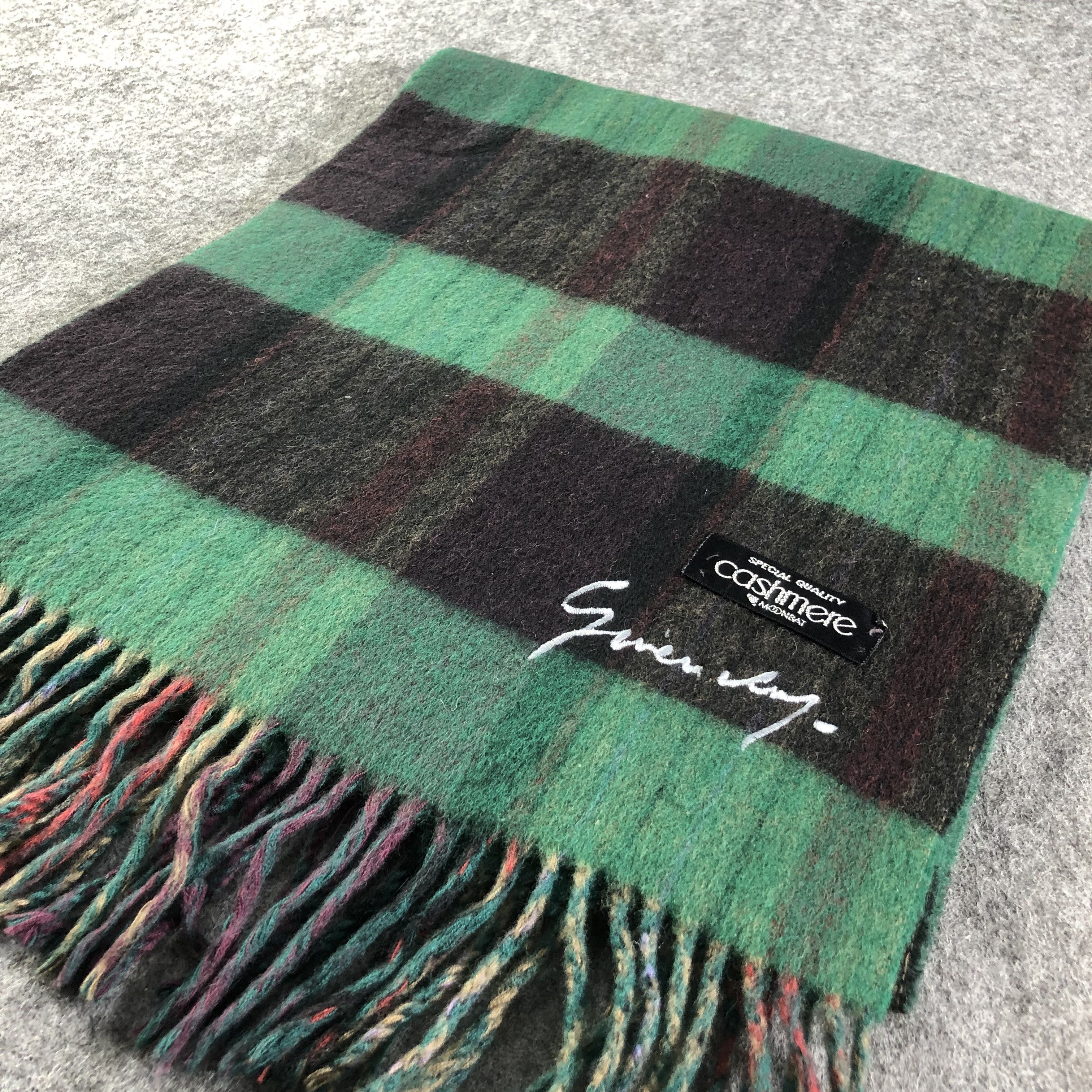 Givenchy Givenchy Tartan Cashmere Scarf Muffler V1624 Size ONE SIZE - 2 Thumbnail