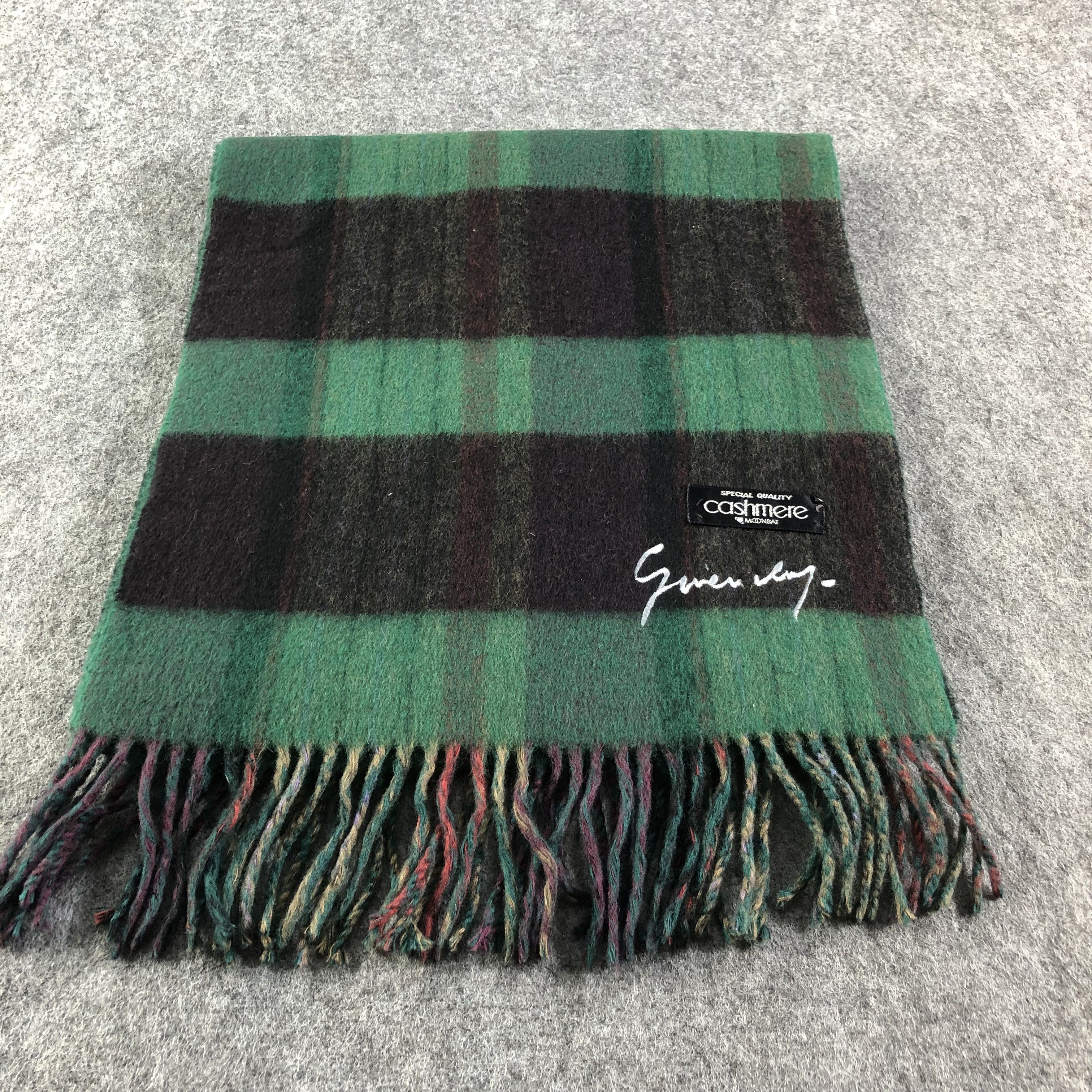 Givenchy Givenchy Tartan Cashmere Scarf Muffler V1624 Size ONE SIZE - 3 Thumbnail