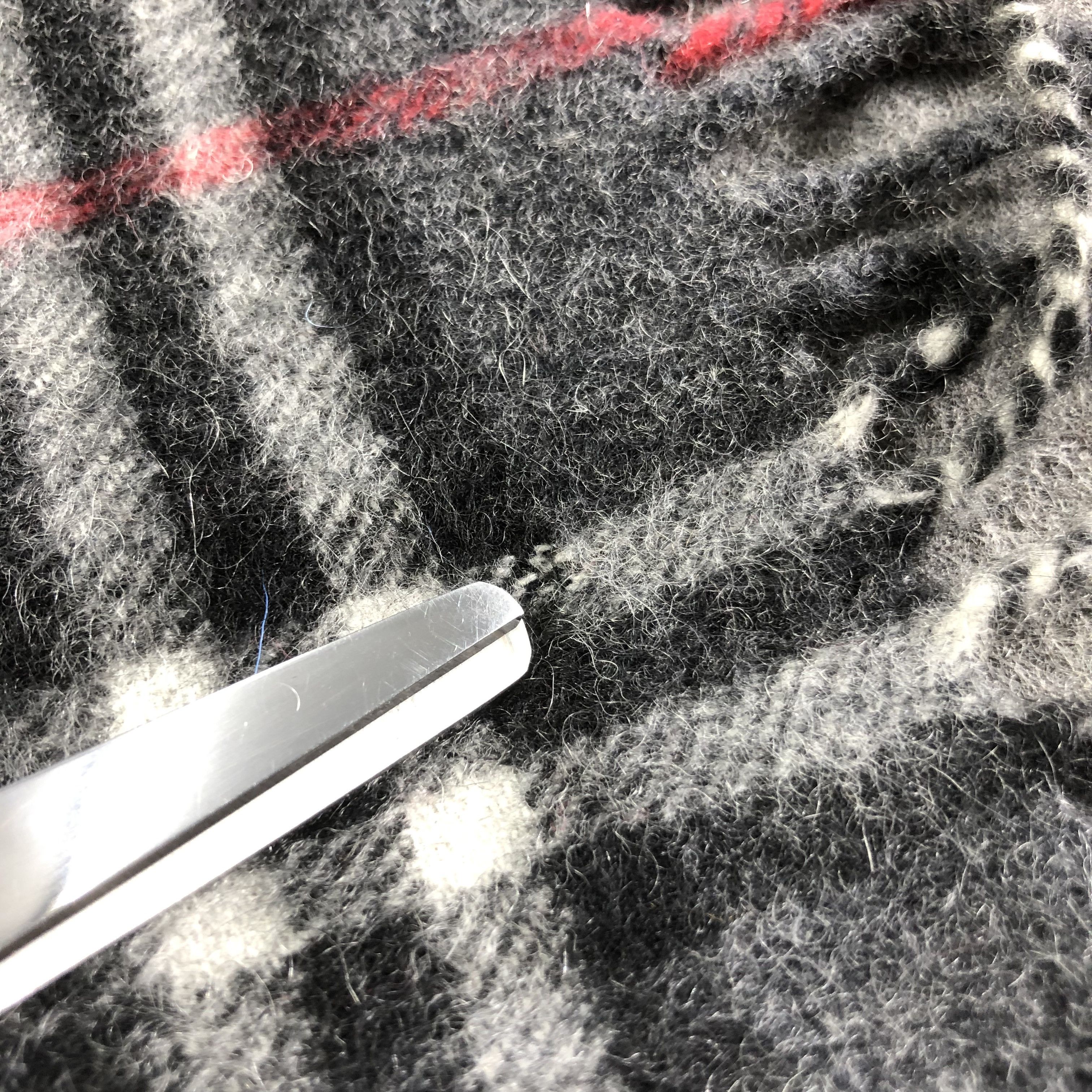 Burberry Burberrys Nova Check Cashmere Scarf Muffler V1633 Size ONE SIZE - 16 Thumbnail