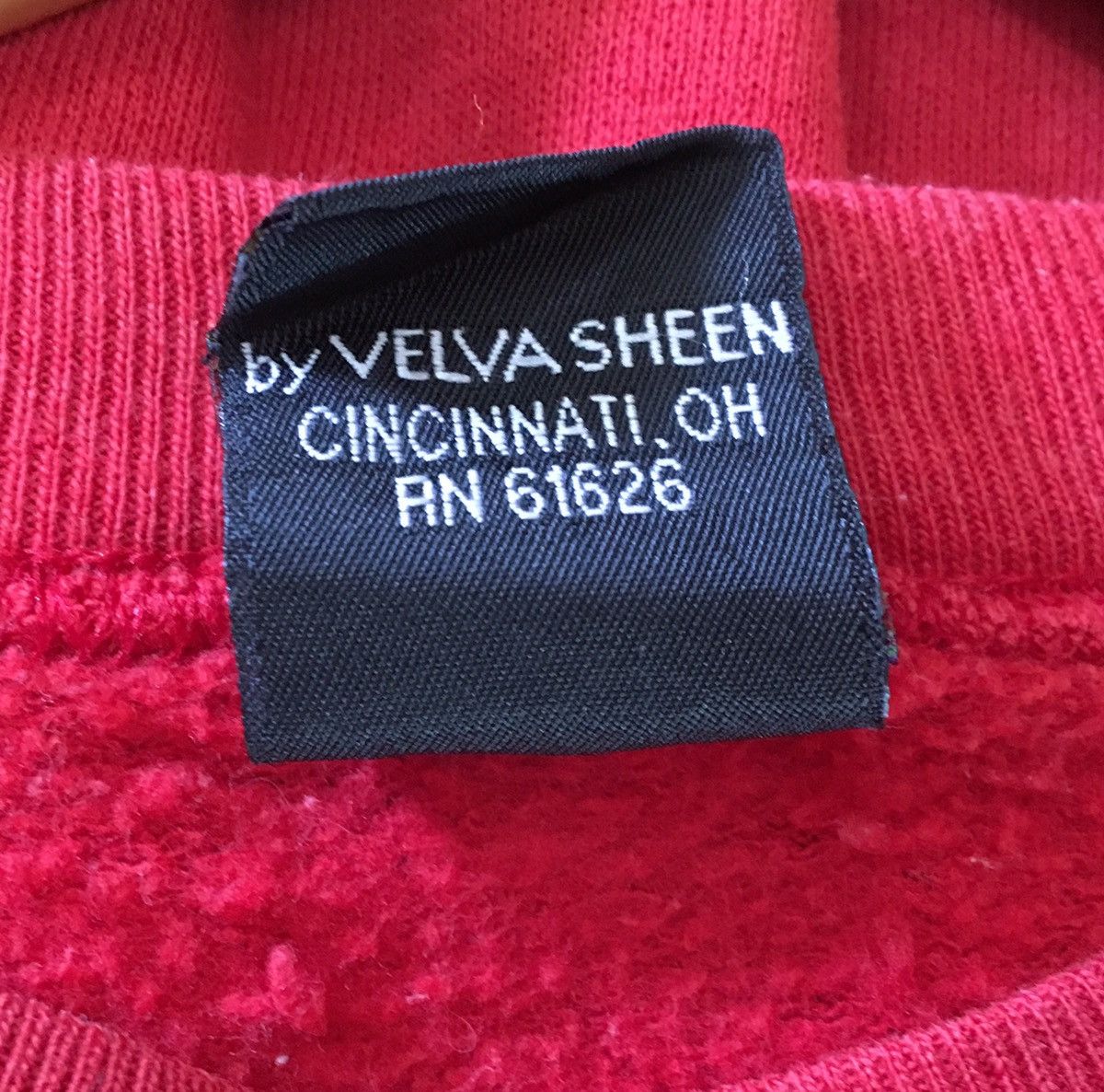 Disney Vintage Disney Mickey mouse CrewNeck Long Sleeve Sweatshirt Size US M / EU 48-50 / 2 - 8 Thumbnail