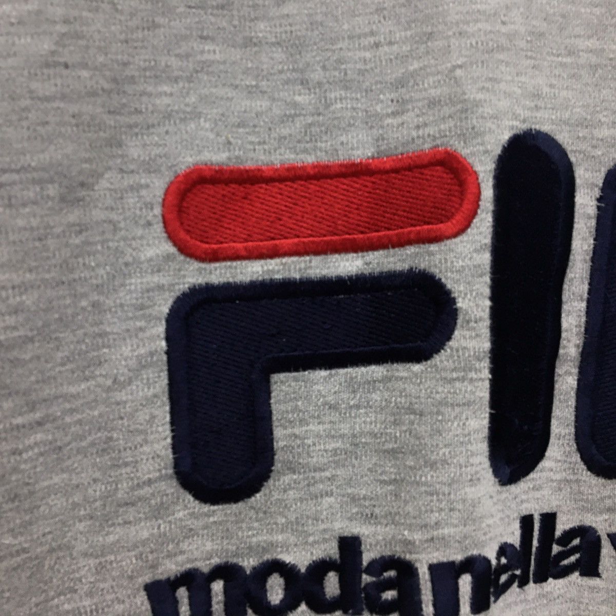 Fila Vintage 90s FILA Sweatshirt Embroidered Big Logo Size US L / EU 52-54 / 3 - 7 Thumbnail