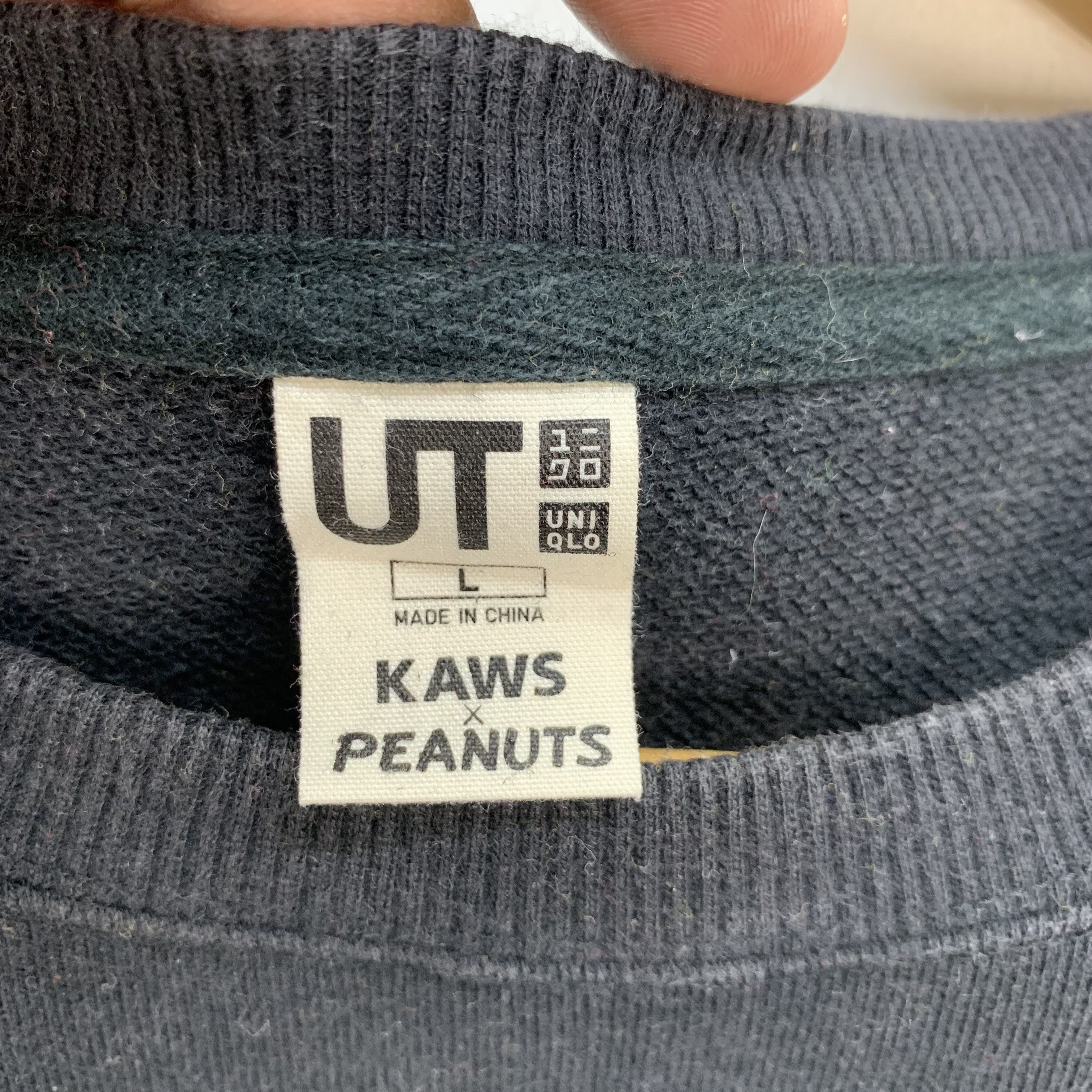 Kaws × Peanuts × Uniqlo Kaws X Peanuts X Uniqlo Small Logo Sweatshirts #3874-134 Size US L / EU 52-54 / 3 - 6 Thumbnail