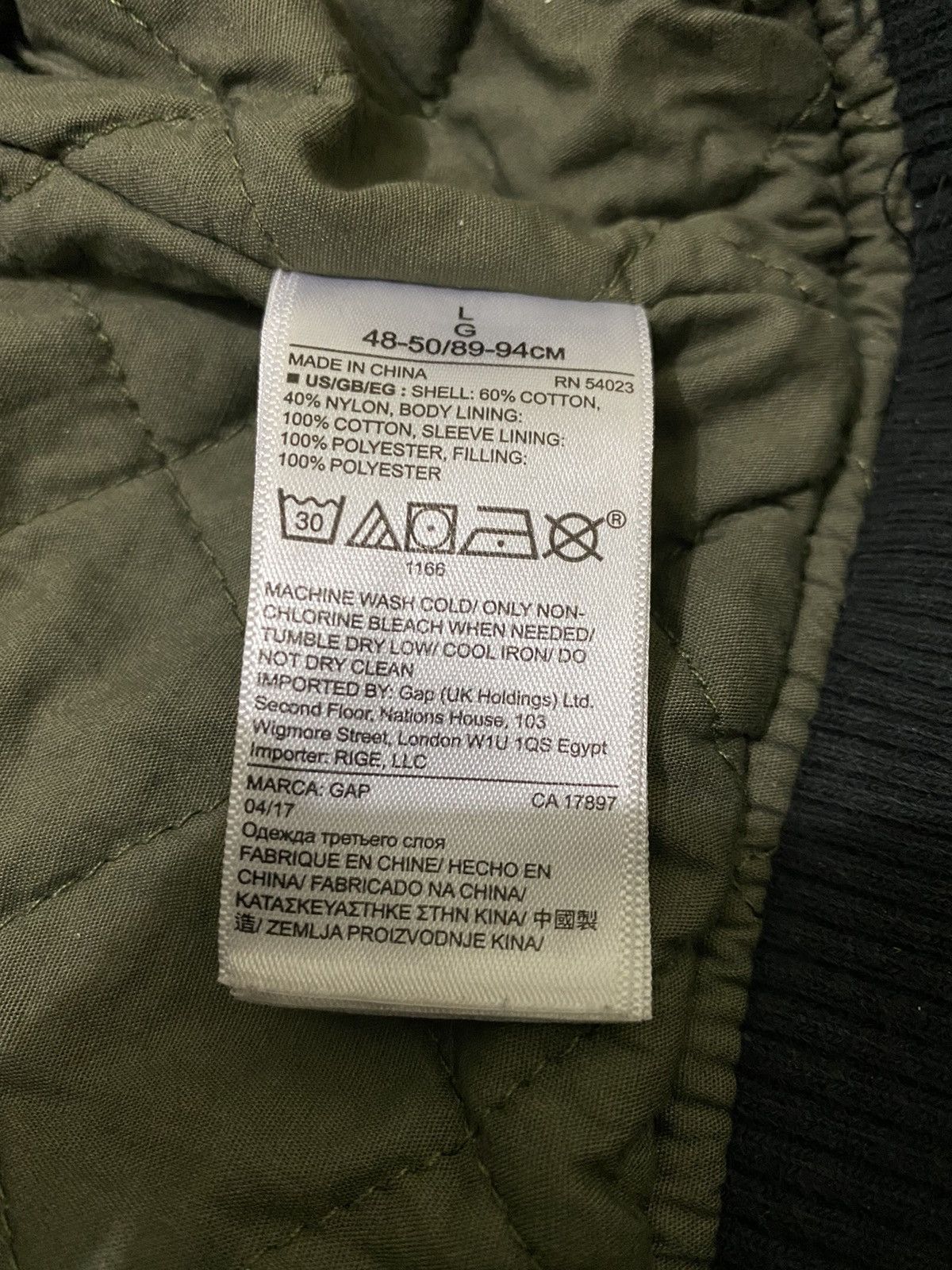 Japanese Brand Vintage Distressed Sun Faded GAP Bomber Jacket Size US L / EU 52-54 / 3 - 8 Thumbnail