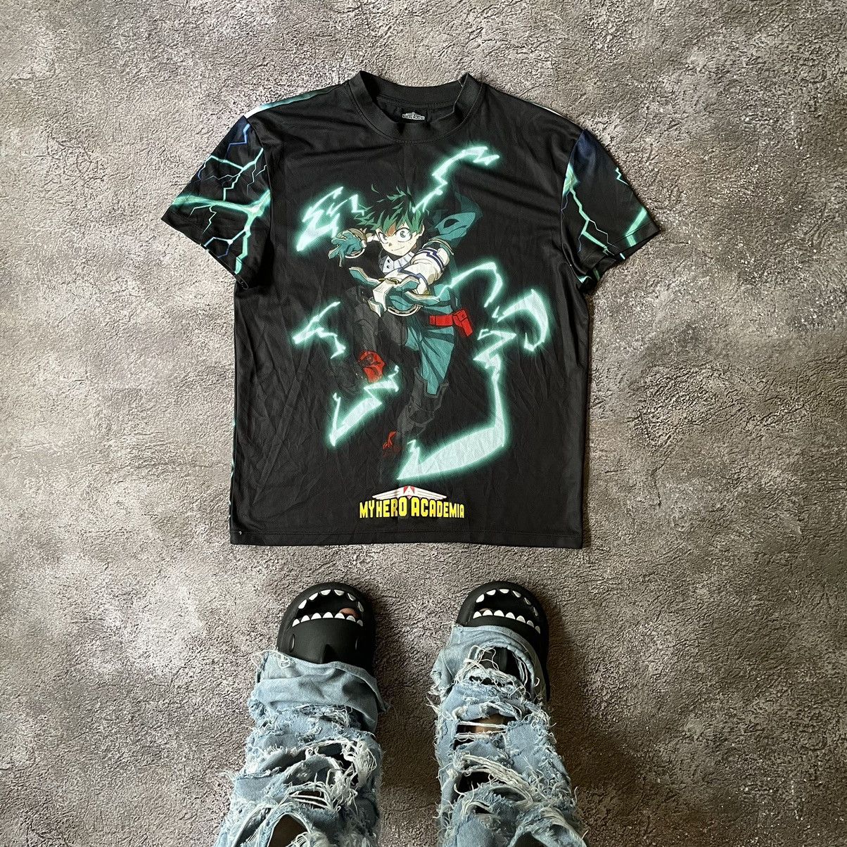 Vintage Y2K Anime Graphic Tee Sun Faded Streetwear Horror Skate L Size US L / EU 52-54 / 3 - 1 Thumbnail