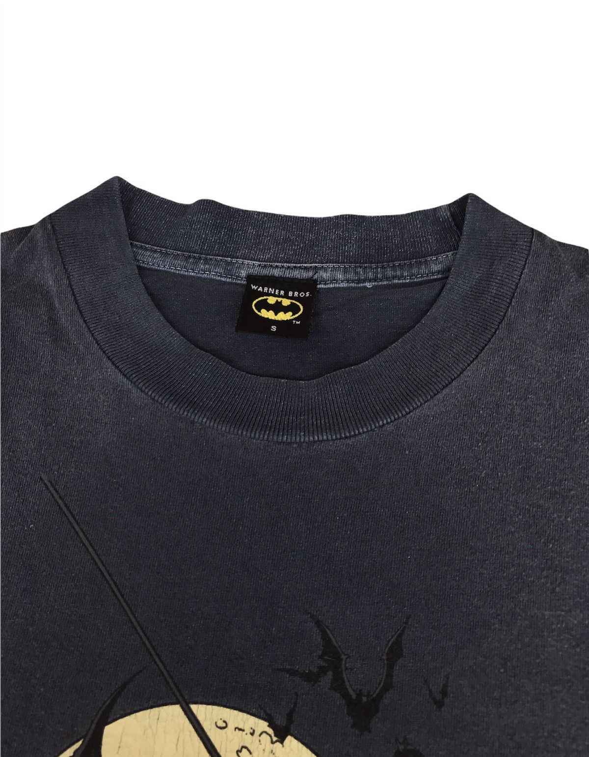 DC Comics Vintage Y2K Batman Tshirt Gotham City Guardian Dc Comics Size US S / EU 44-46 / 1 - 3 Thumbnail
