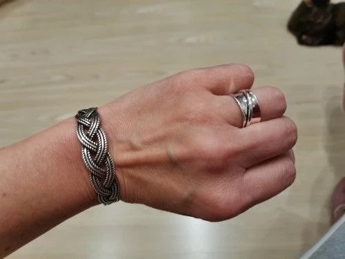Jewelry Hollow Twist Open Bangles Bracelet Size ONE SIZE - 3 Thumbnail