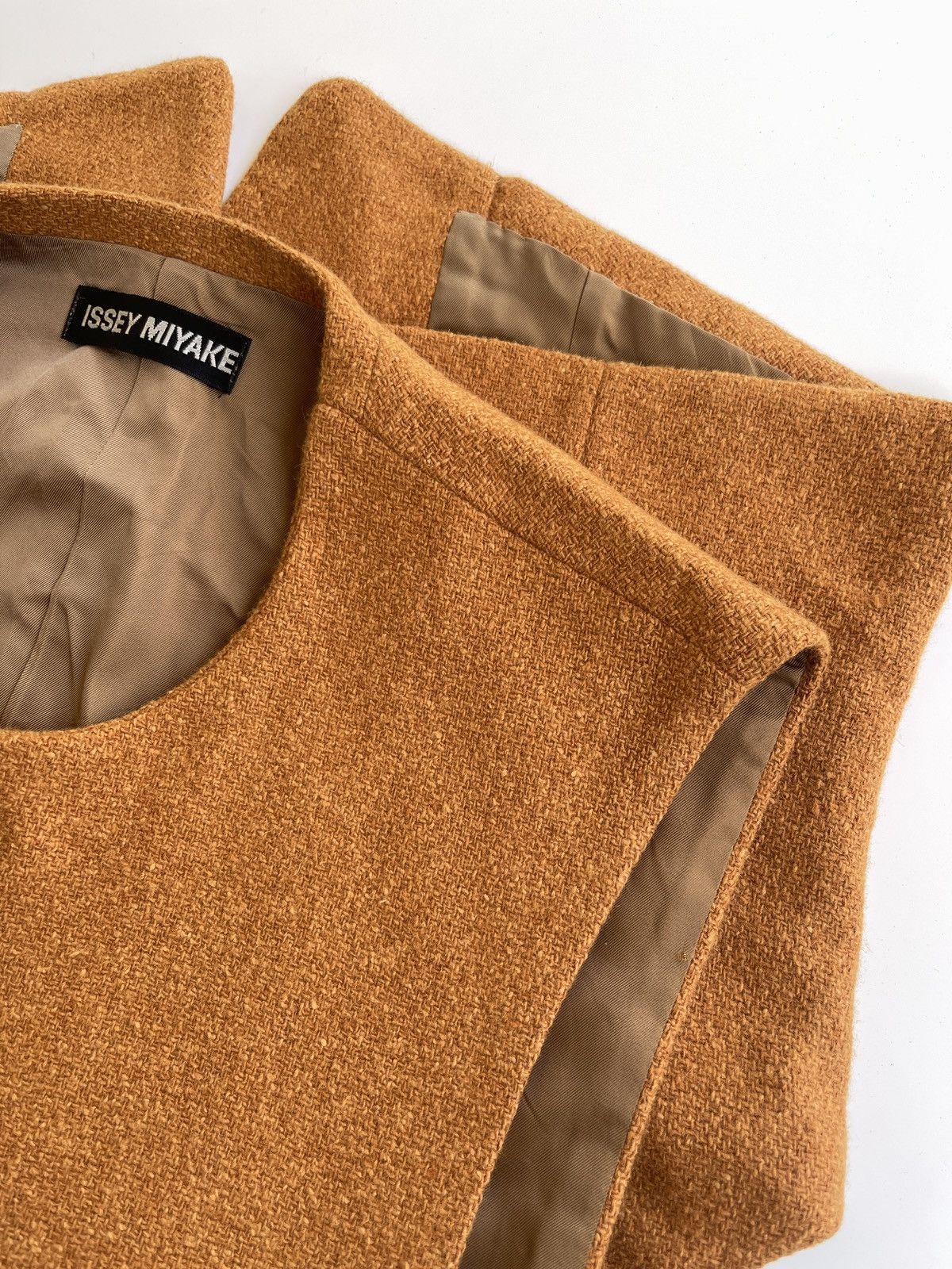 Issey Miyake 90s Issey Miyake Wool Vest Size US S / EU 44-46 / 1 - 4 Thumbnail
