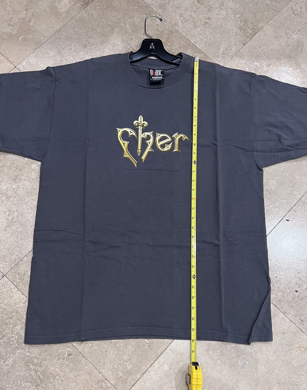 Band Tees Cher Gray Tee / Giant Tag / Size XL Size US XL / EU 56 / 4 - 5 Thumbnail