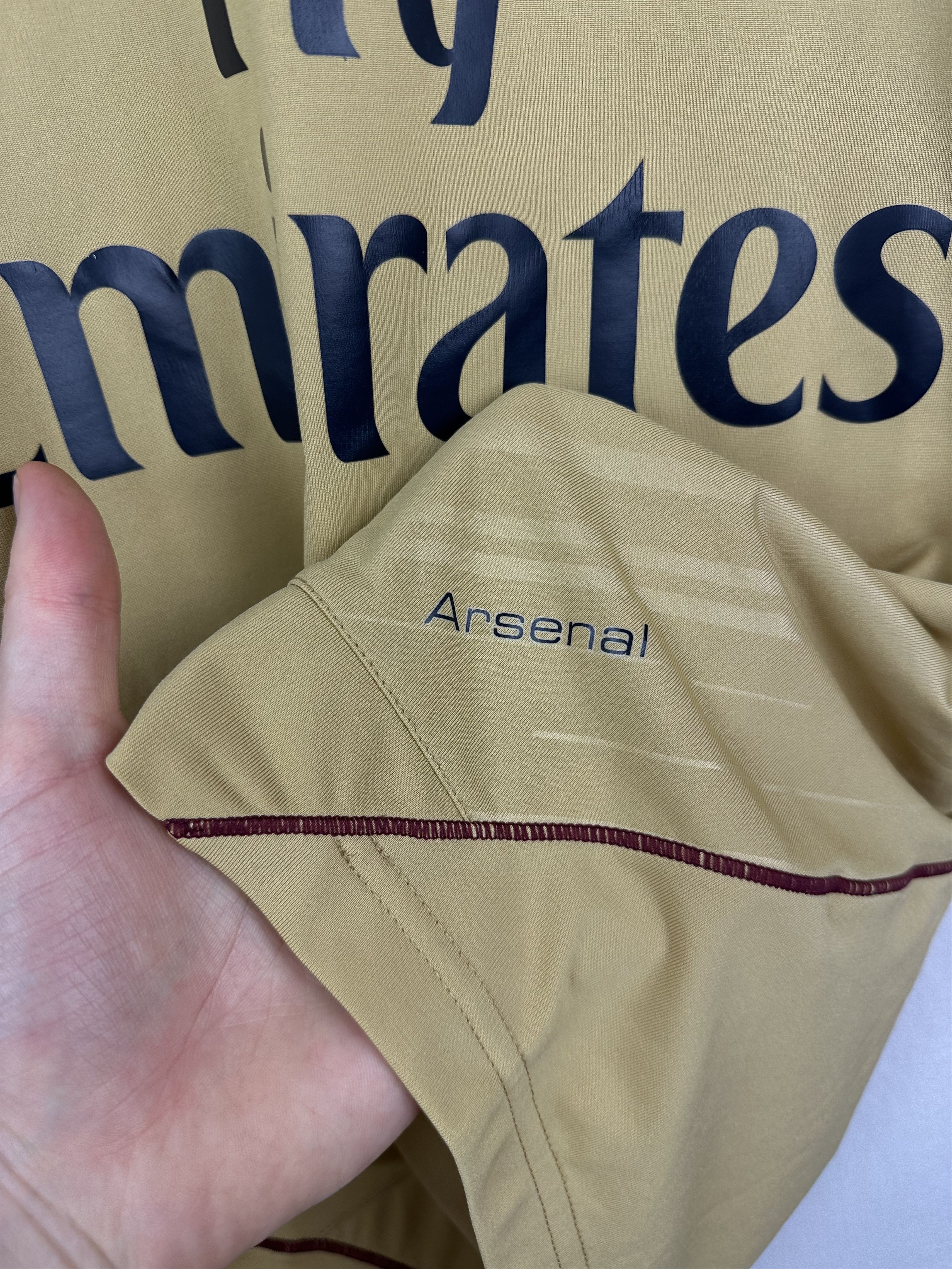 Nike Vintage Arsenal Train Shirt Football Jersey Soccer Y2K Hype Size US S / EU 44-46 / 1 - 8 Thumbnail