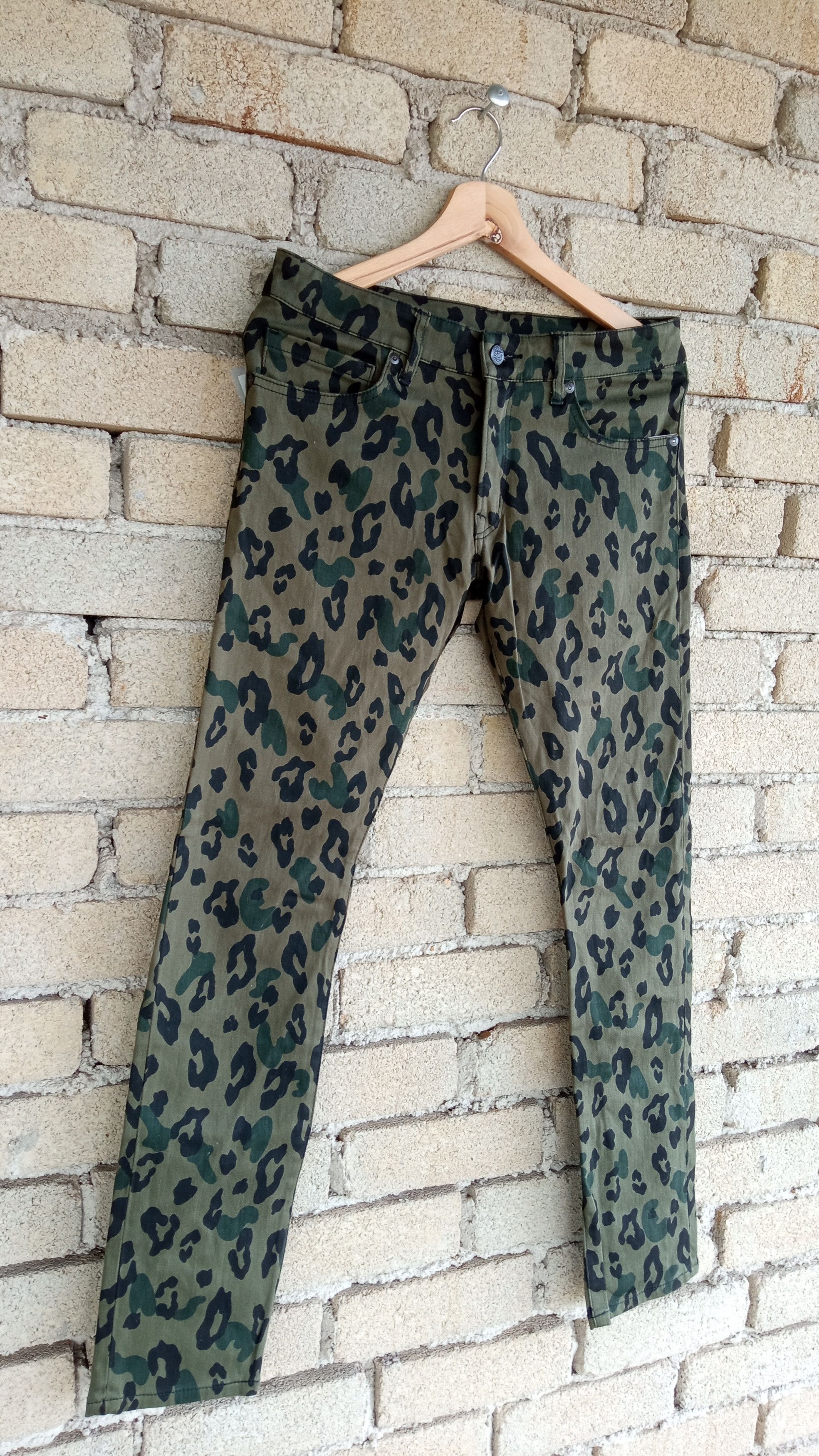 Japanese Brand × Vintage 🔥🔥Japanese Brand RNA Sweat Camouflage Jeans Pants Size US 30 / EU 46 - 2 Thumbnail