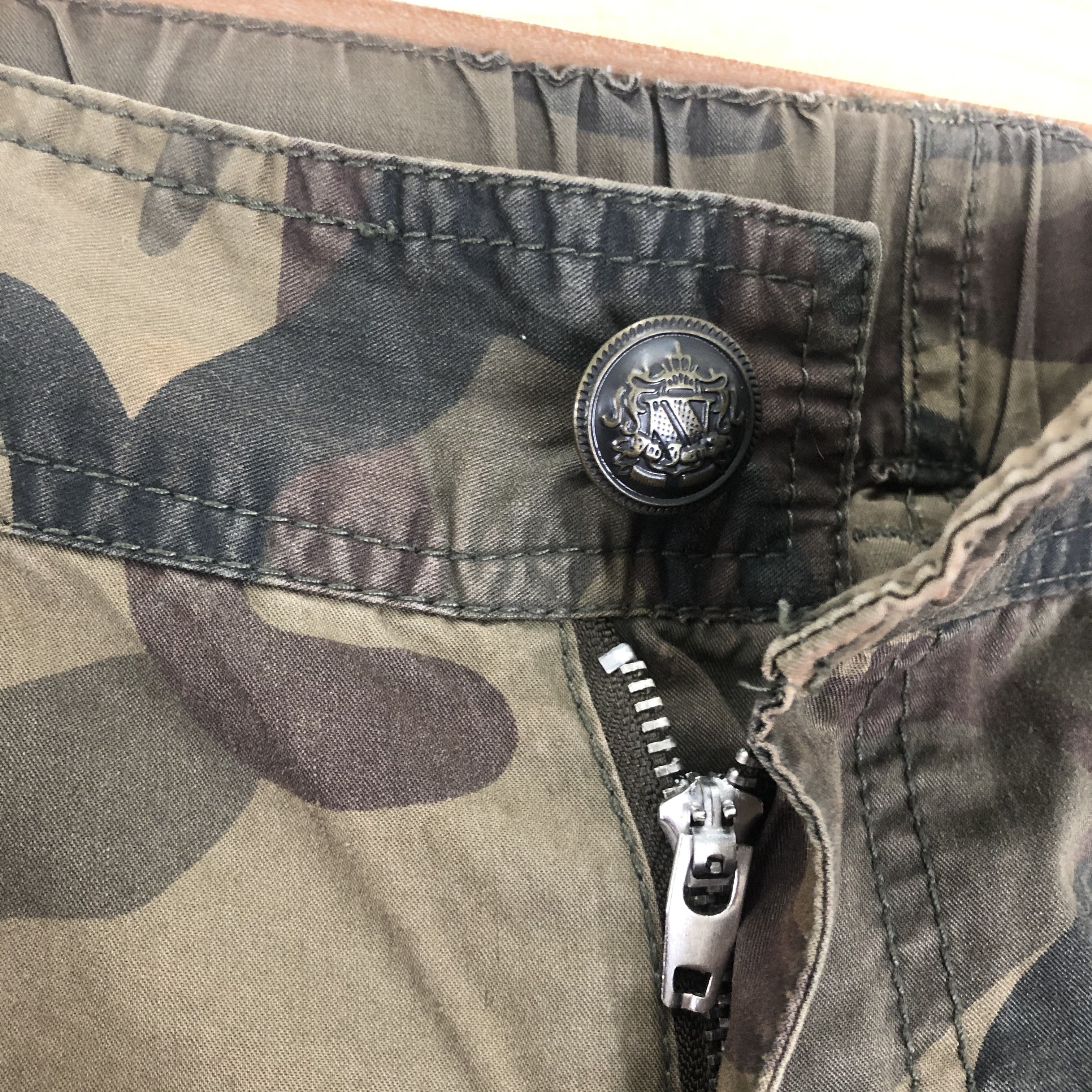 Japanese Brand DL *Sohy Gal Camo Multipocket Tactical Cargo Pants #W247 Size US 27 - 6 Thumbnail