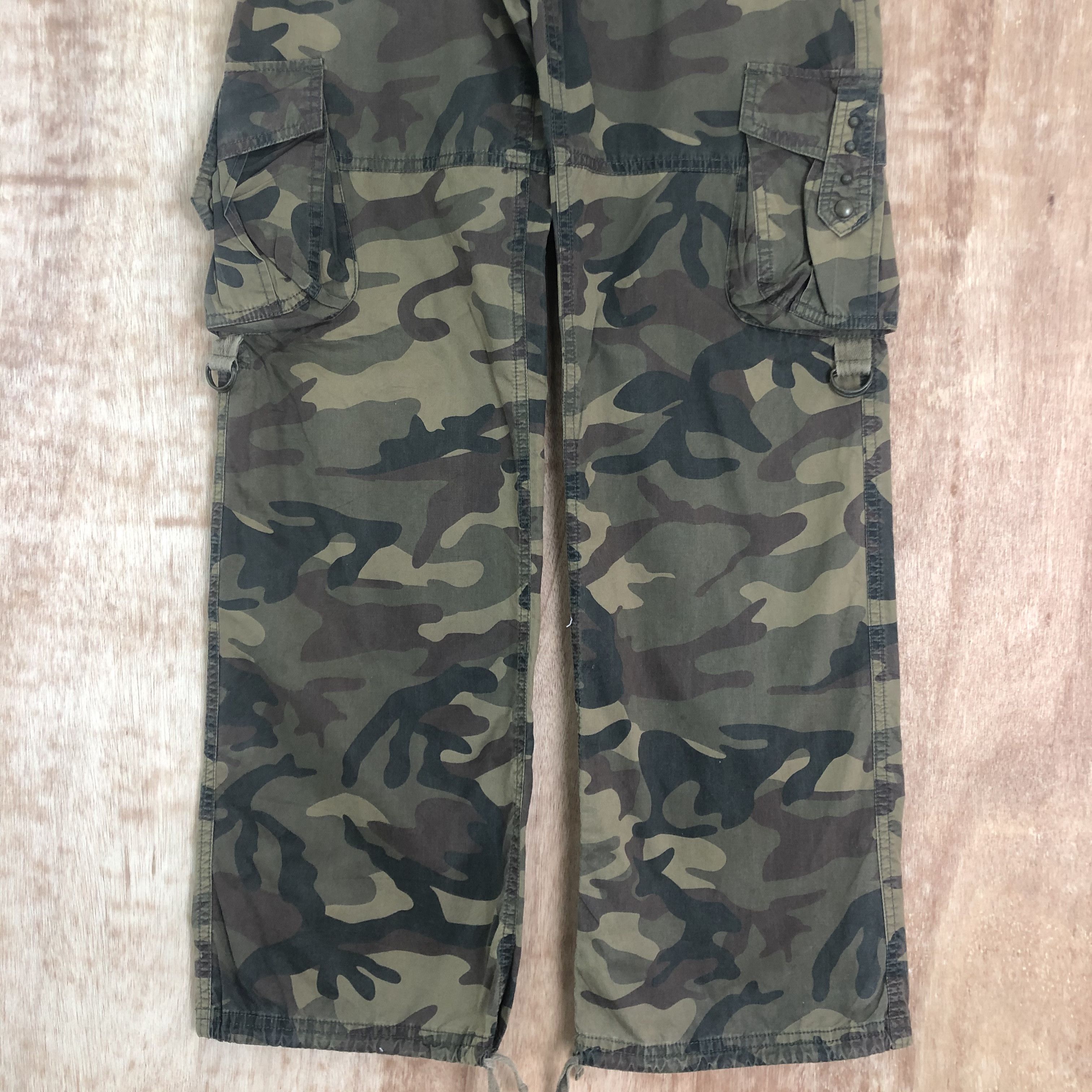 Japanese Brand DL *Sohy Gal Camo Multipocket Tactical Cargo Pants #W247 Size US 27 - 2 Thumbnail